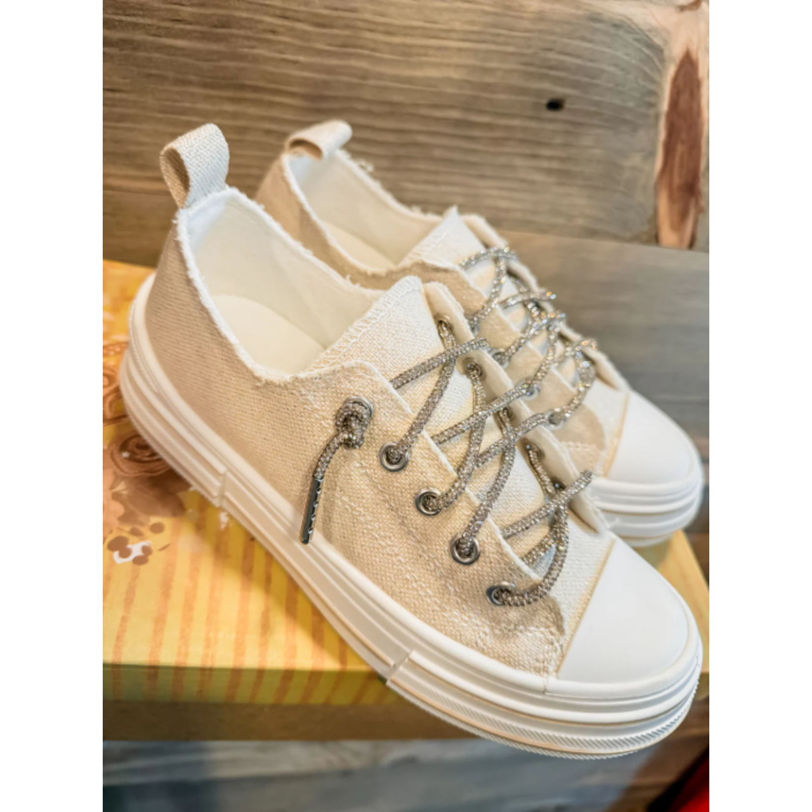 Very G Very G Aman 3 Sneakers Natural