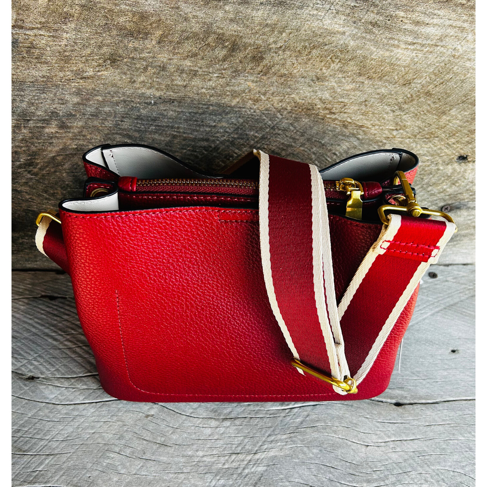 Jen & Co Jen & Co Corinna Bucket Bag Wine M2765