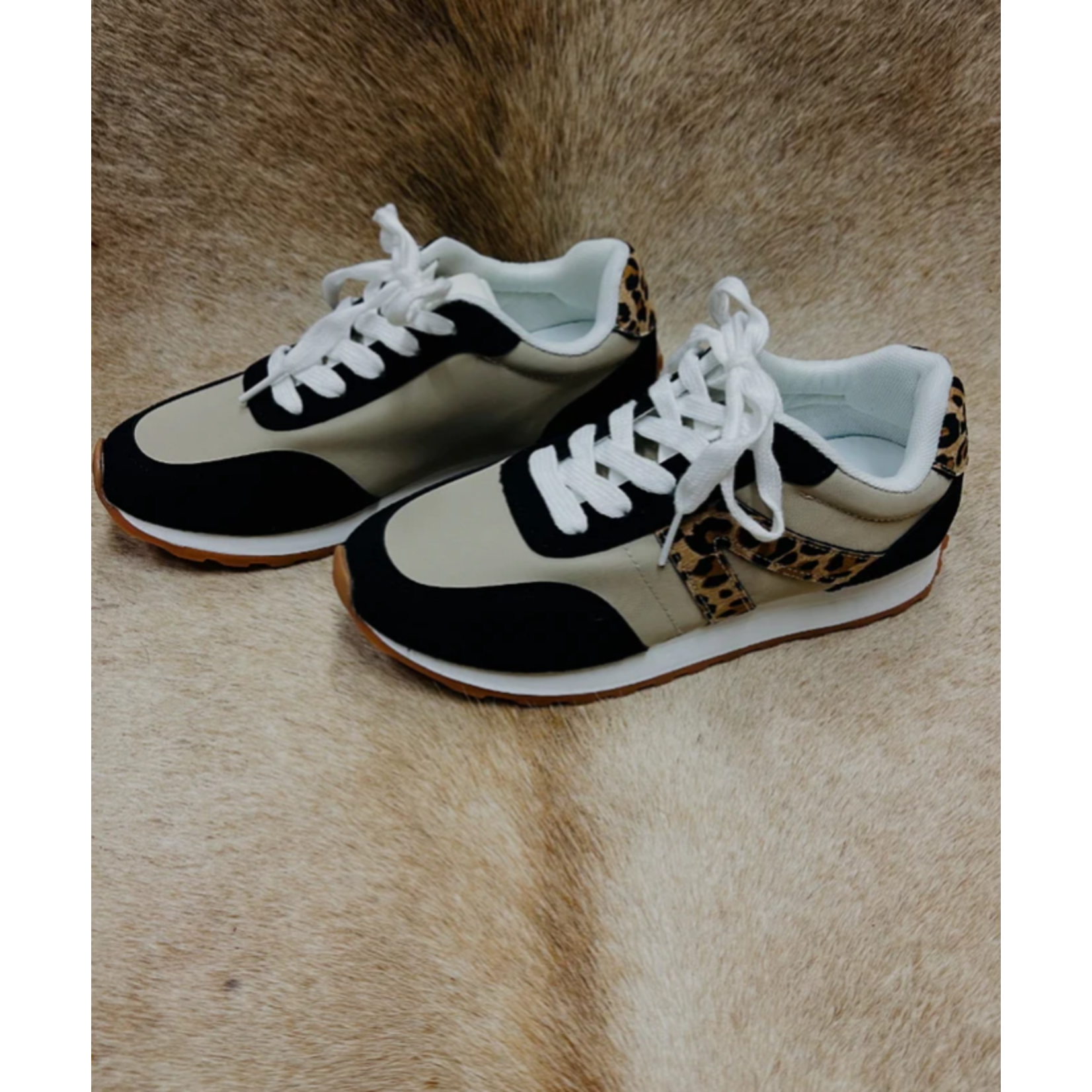 Very G Very G Joel Lace Up Sneakers Black Leopard