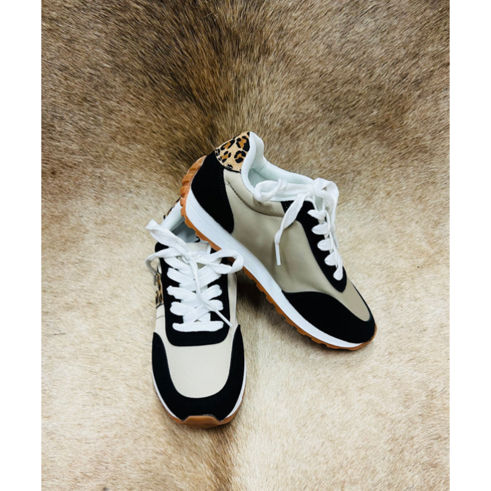 Very G Very G Joel Lace Up Sneakers Black Leopard