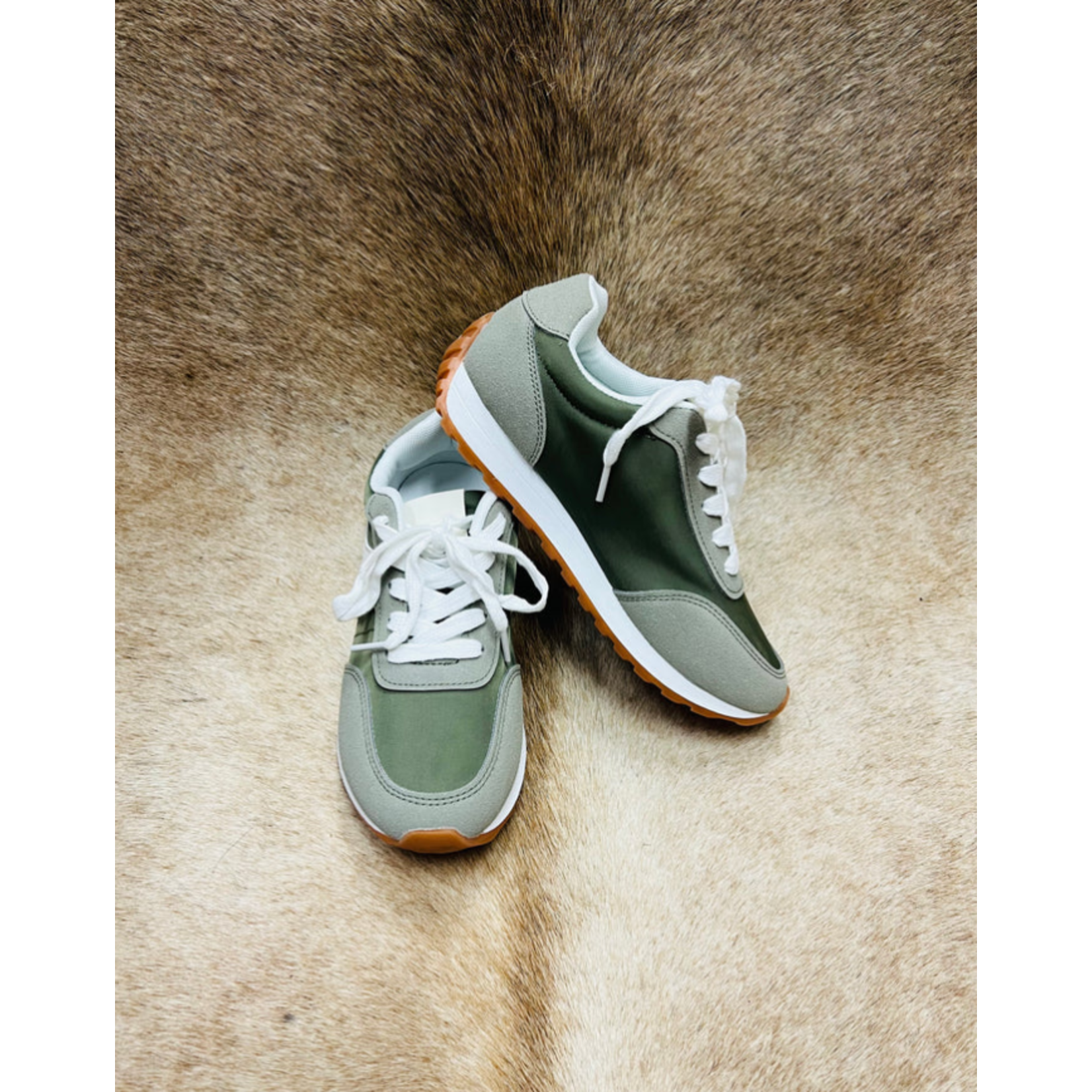 Very G Very G Joel Lace Up Sneakers Olive