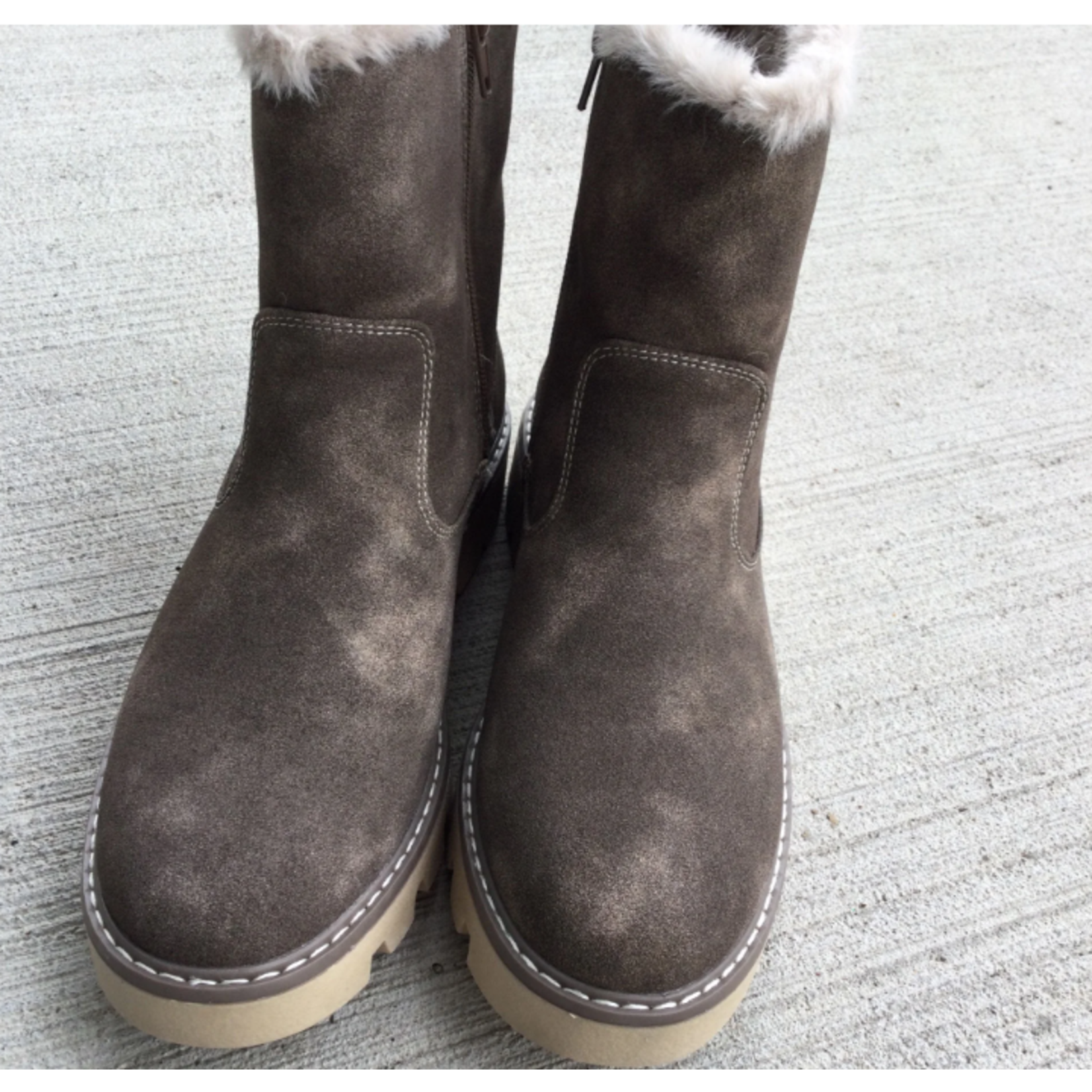 Very G Very G Marlo Boot Taupe