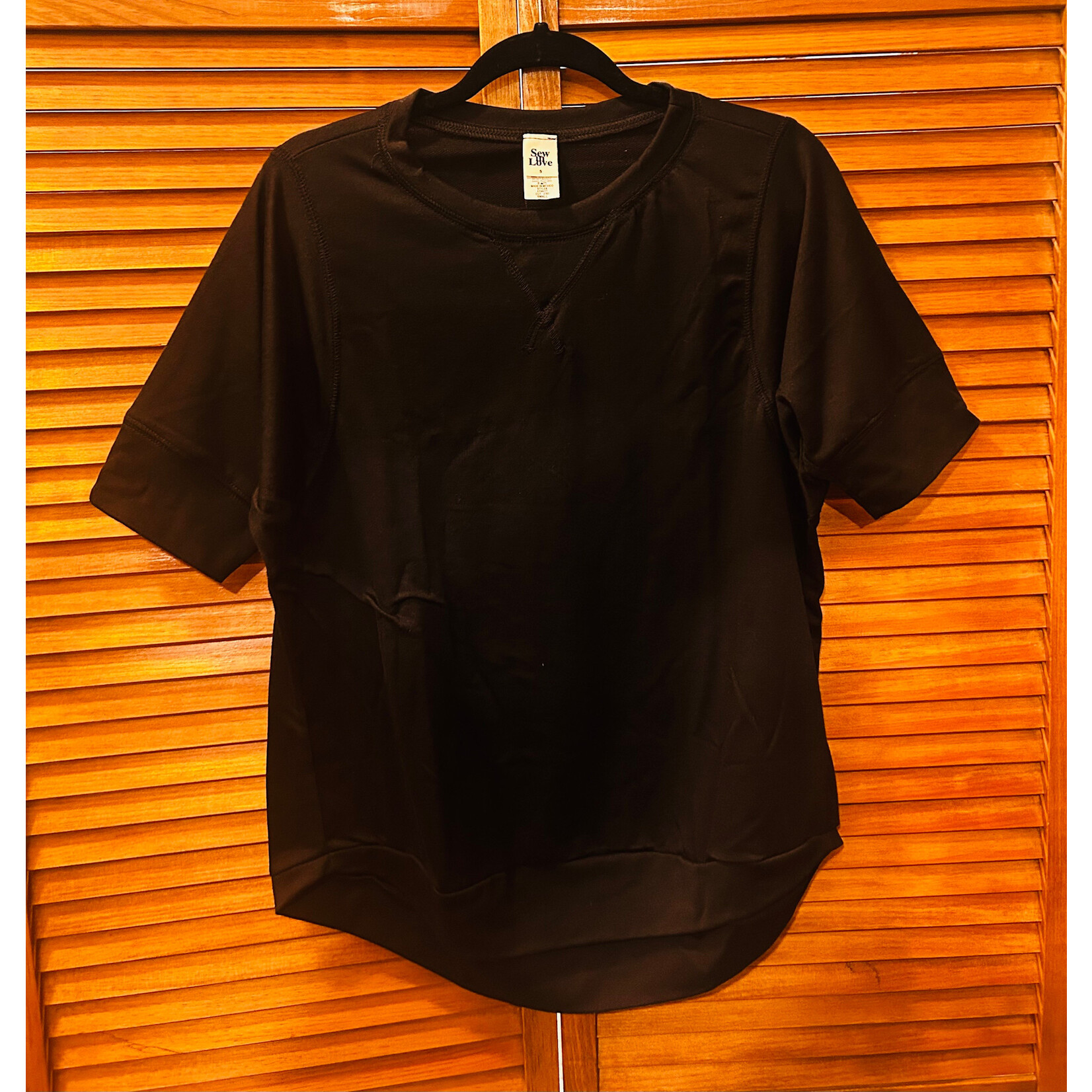 Sew in Love Sew in Love V Neck Short Sleeve Top Black