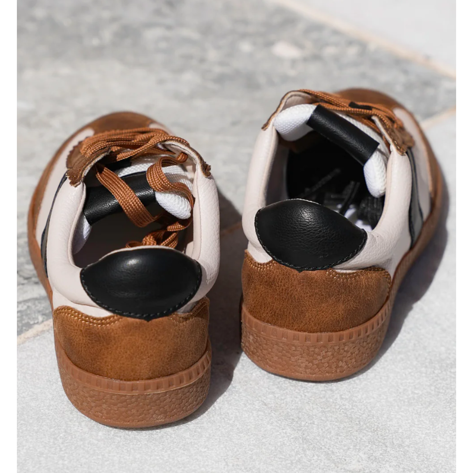 Corkys Corkys Spoiler Alert Lace Up Sneakers Tan Combo