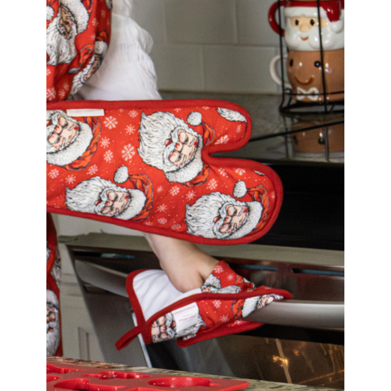 Simply Southern Simply Southern Holiday Kitchen Mitten Set Santa