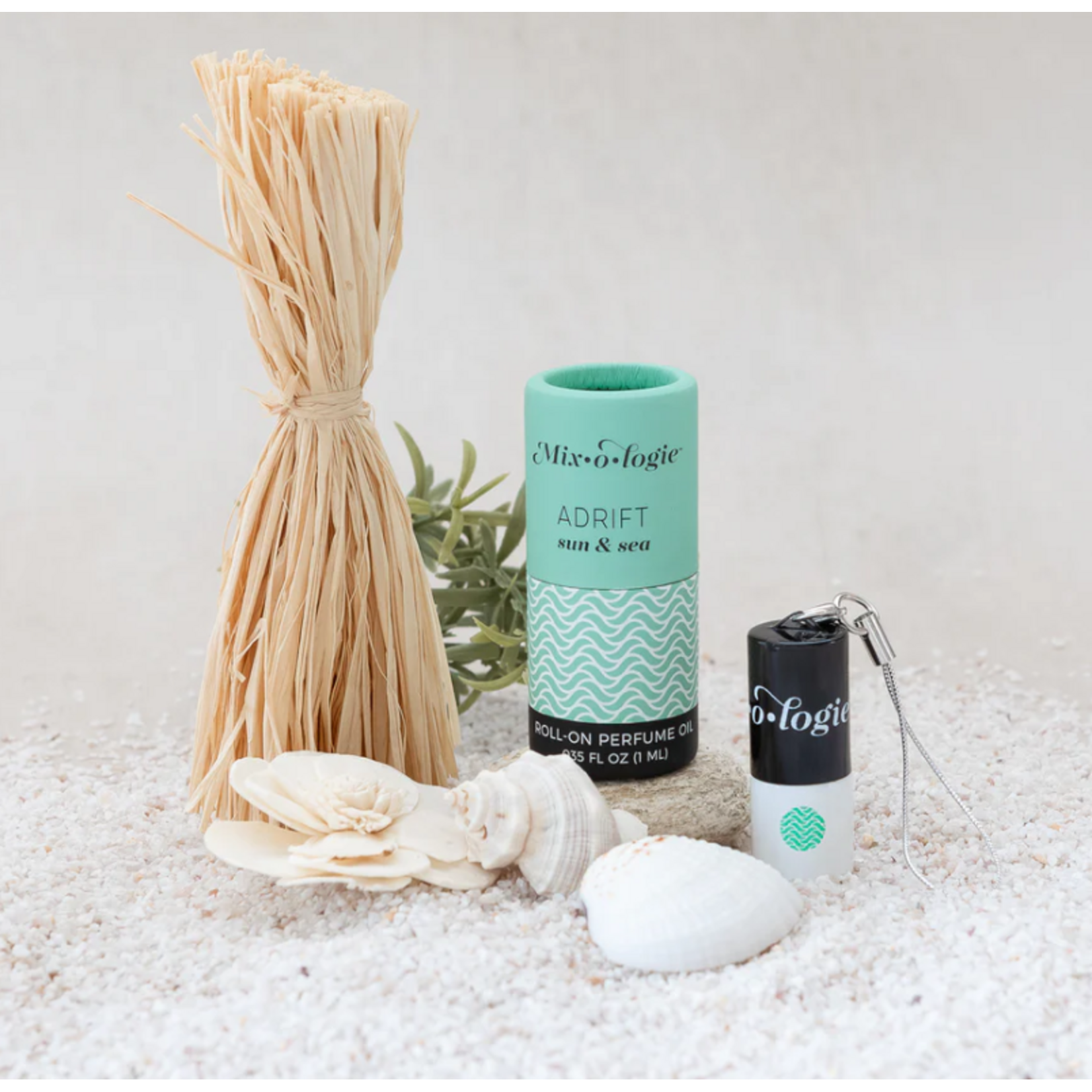 Mix-o-logie Mix-o-logie Mini Rollerball Perfume Keychain Adrift (Sun & Sea)