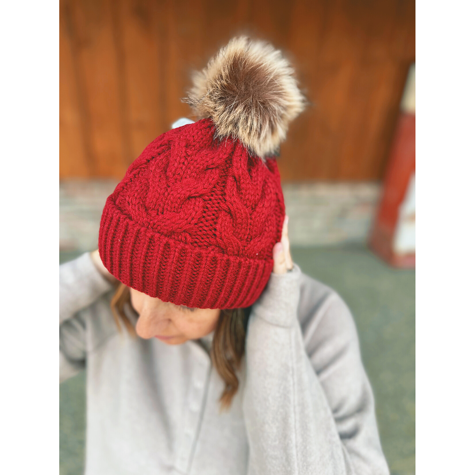 Charlie Paige Charlie Paige Wine Cable Knit Pom Hat