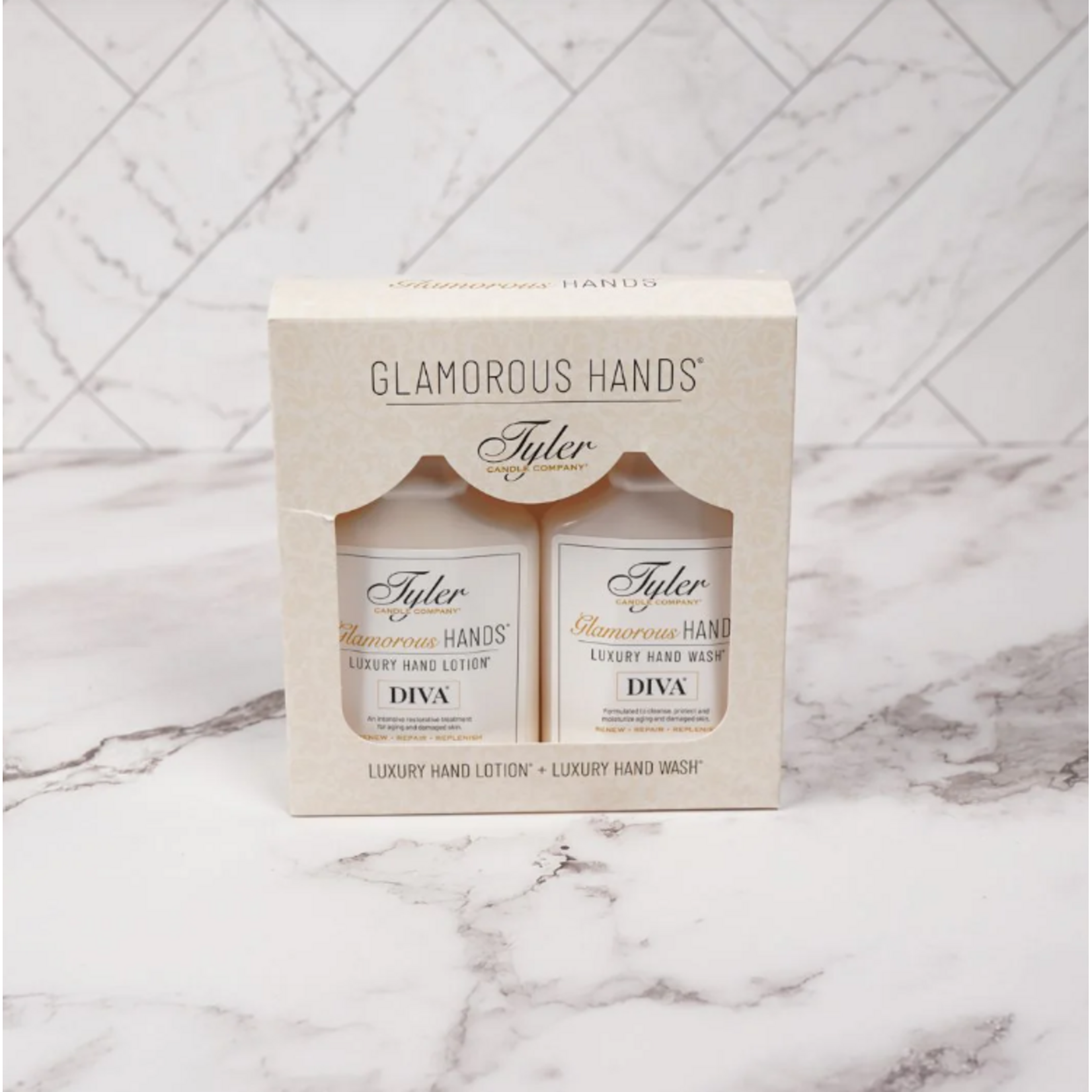 Tyler Candle Company Tyler Candle Company Glamorous Hands Gift Set Diva