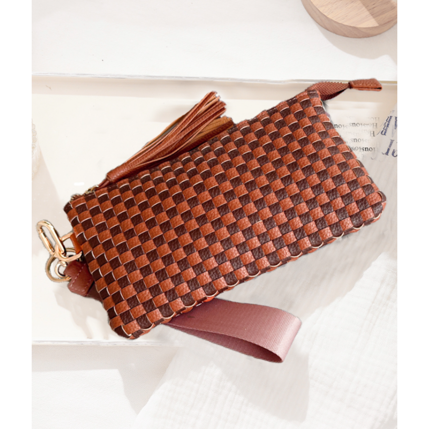 Zenana Zenana Woven Wristlet Clutch Brown Checkered
