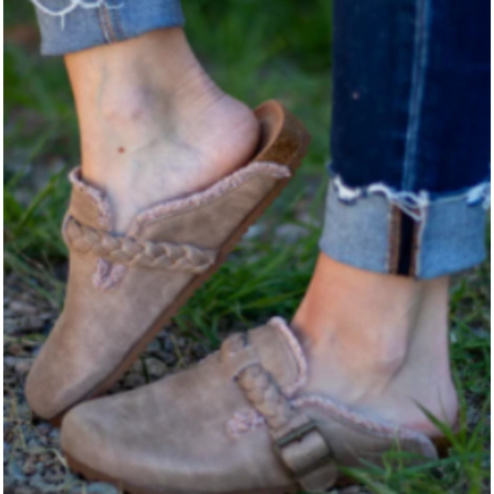 Very G Very G Iris Clogs Beige