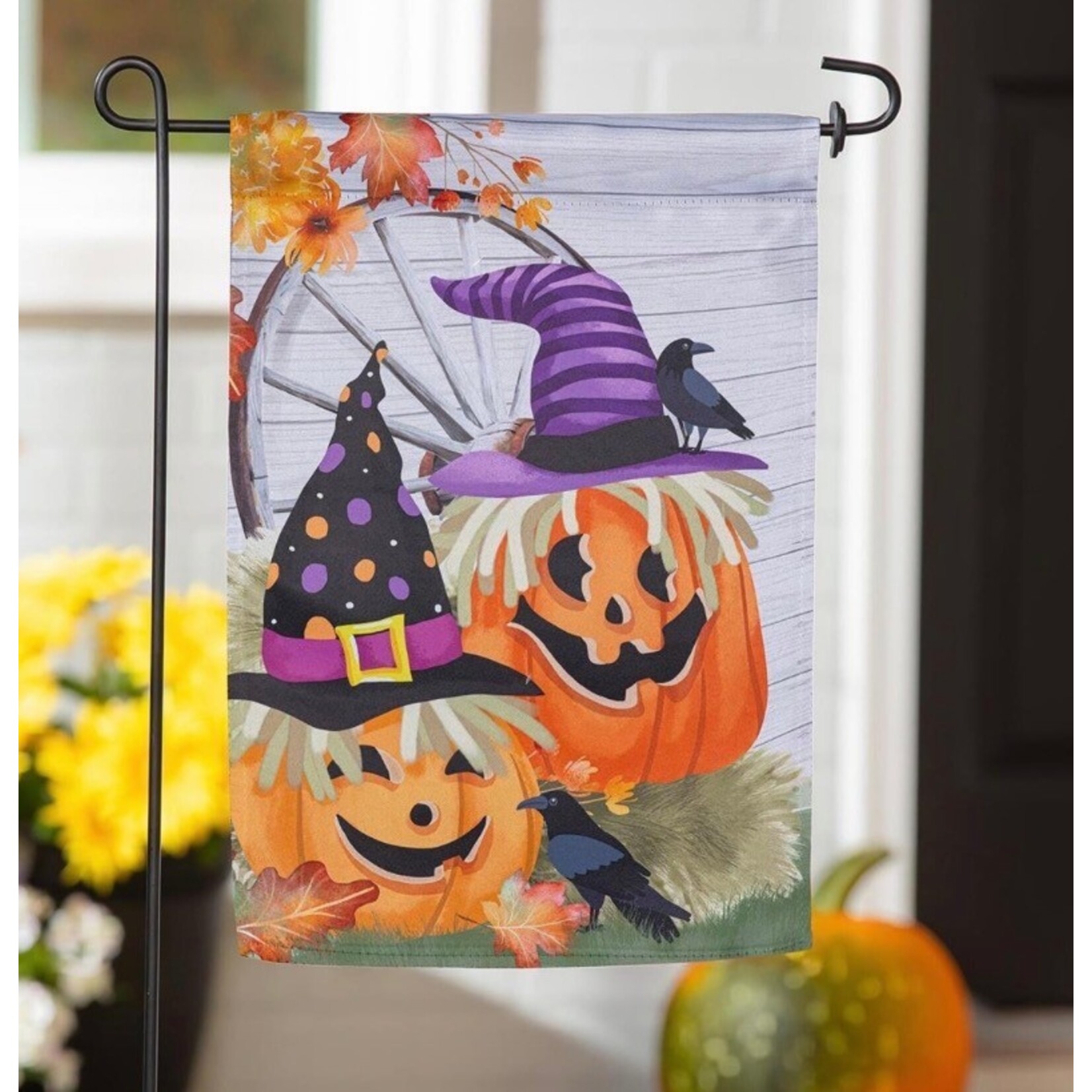 Evergreen Couple of Jacks Garden Flag