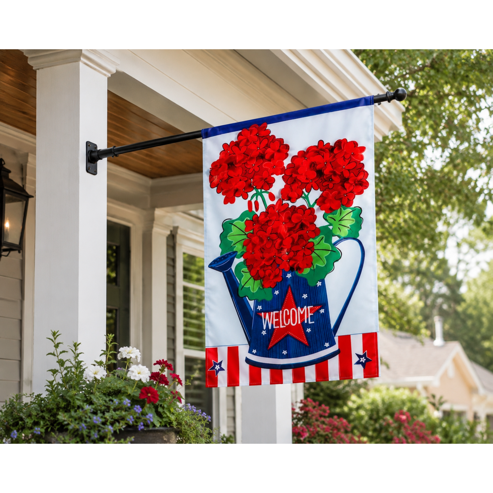Evergreen Patriotic Geraiums Appliqué Standard House Flag