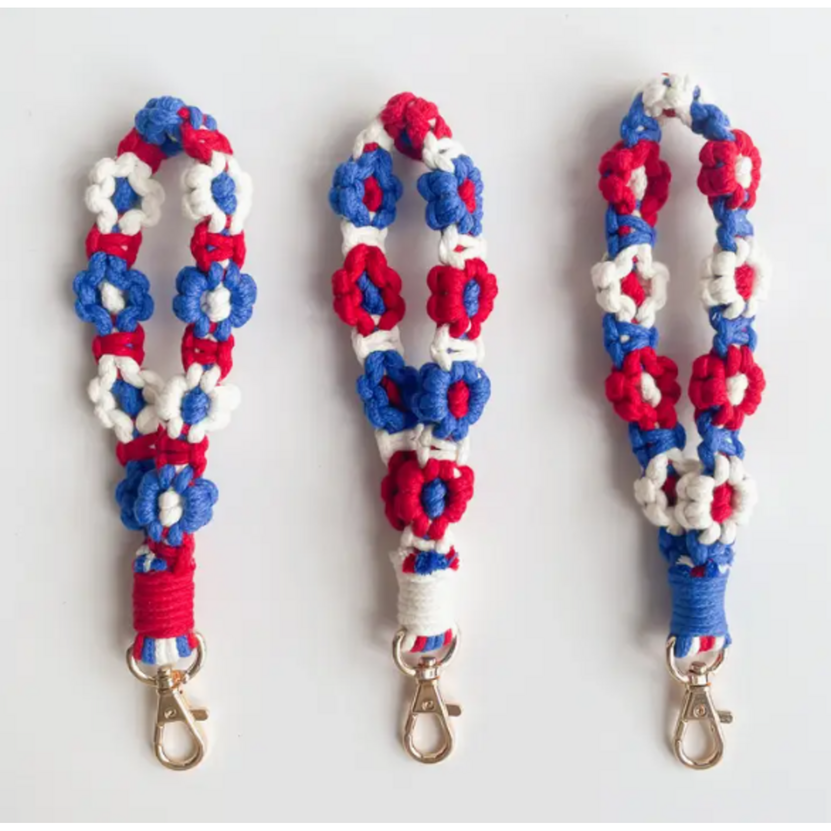Adorro Adorro Macrame Daisy USA Wristlet Keychain