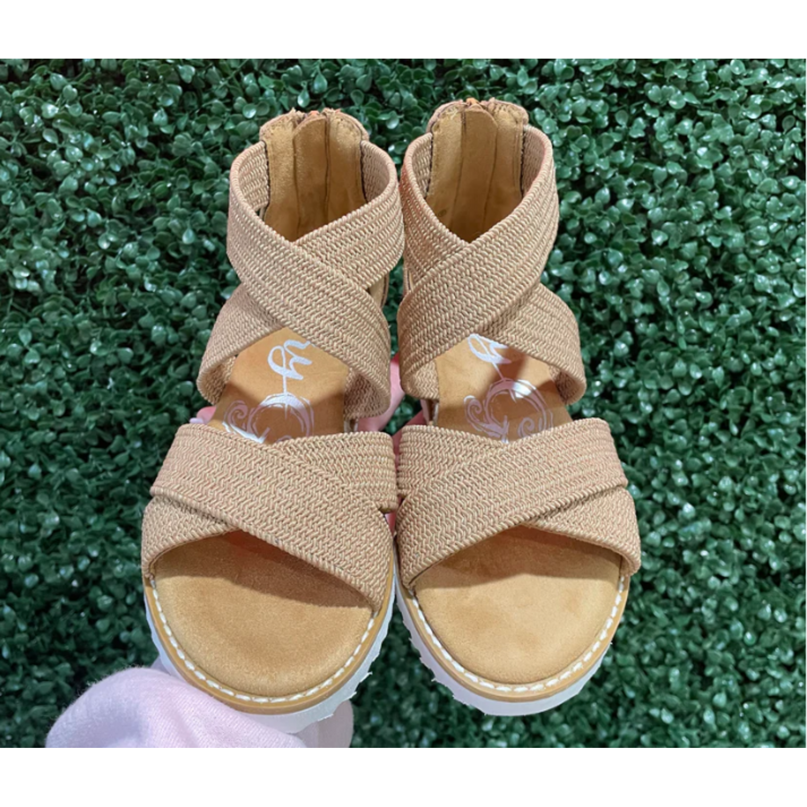 Very G Very G Sadie Wedge Tan Size 9