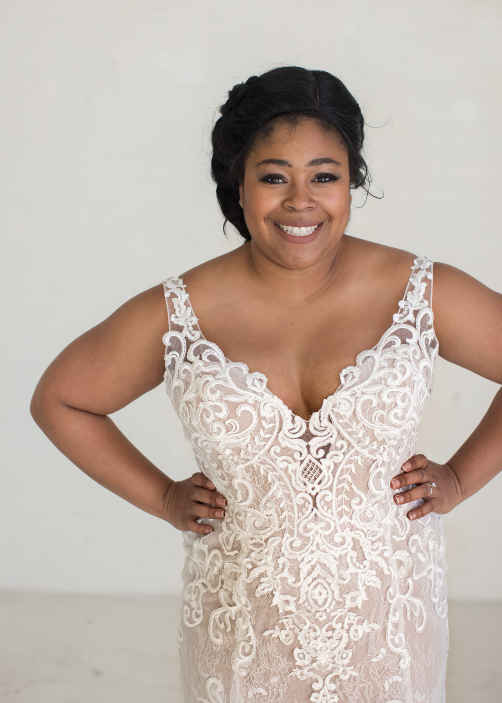 Everly Bridals Style 1902