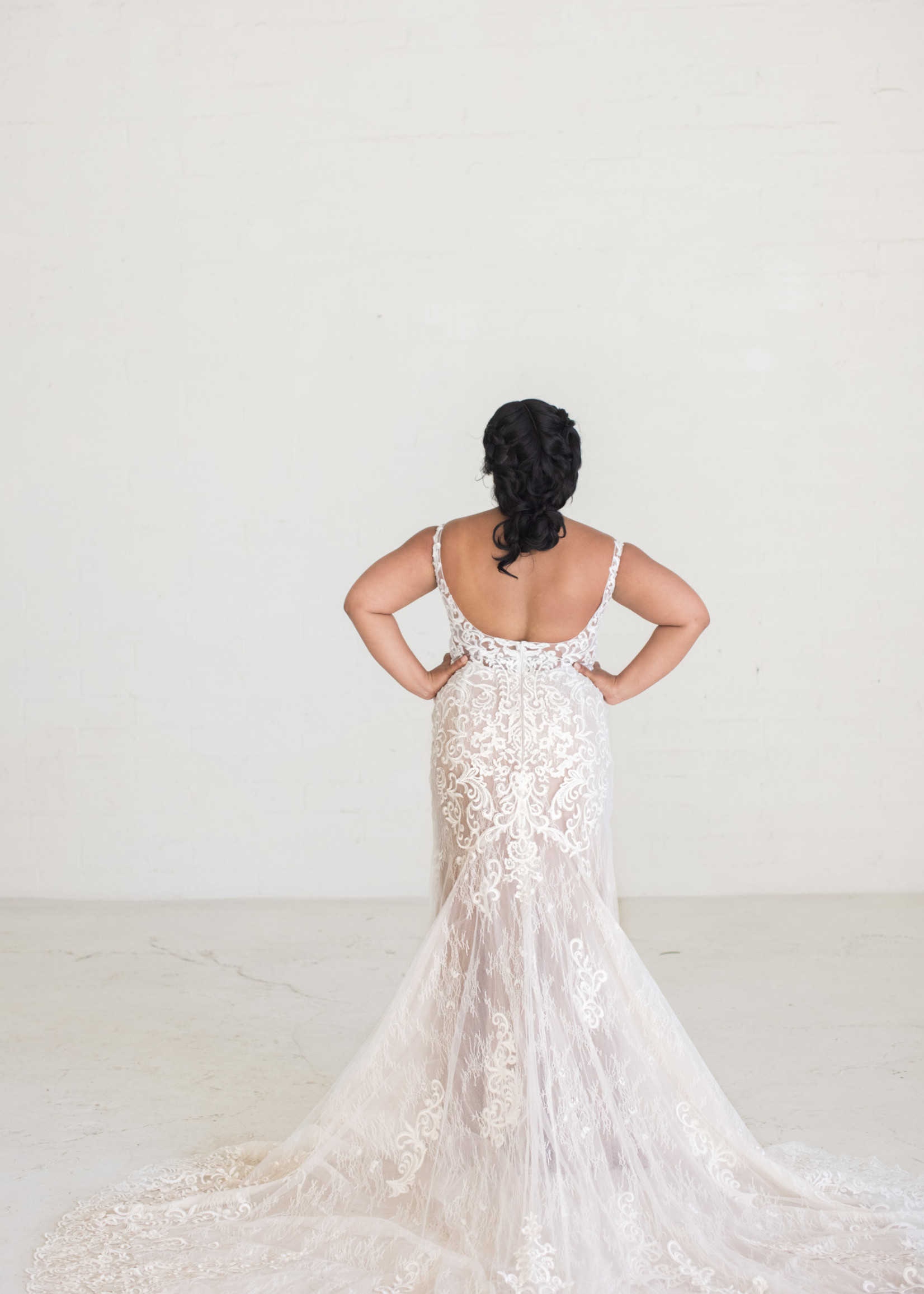 Everly Bridals Style 1902
