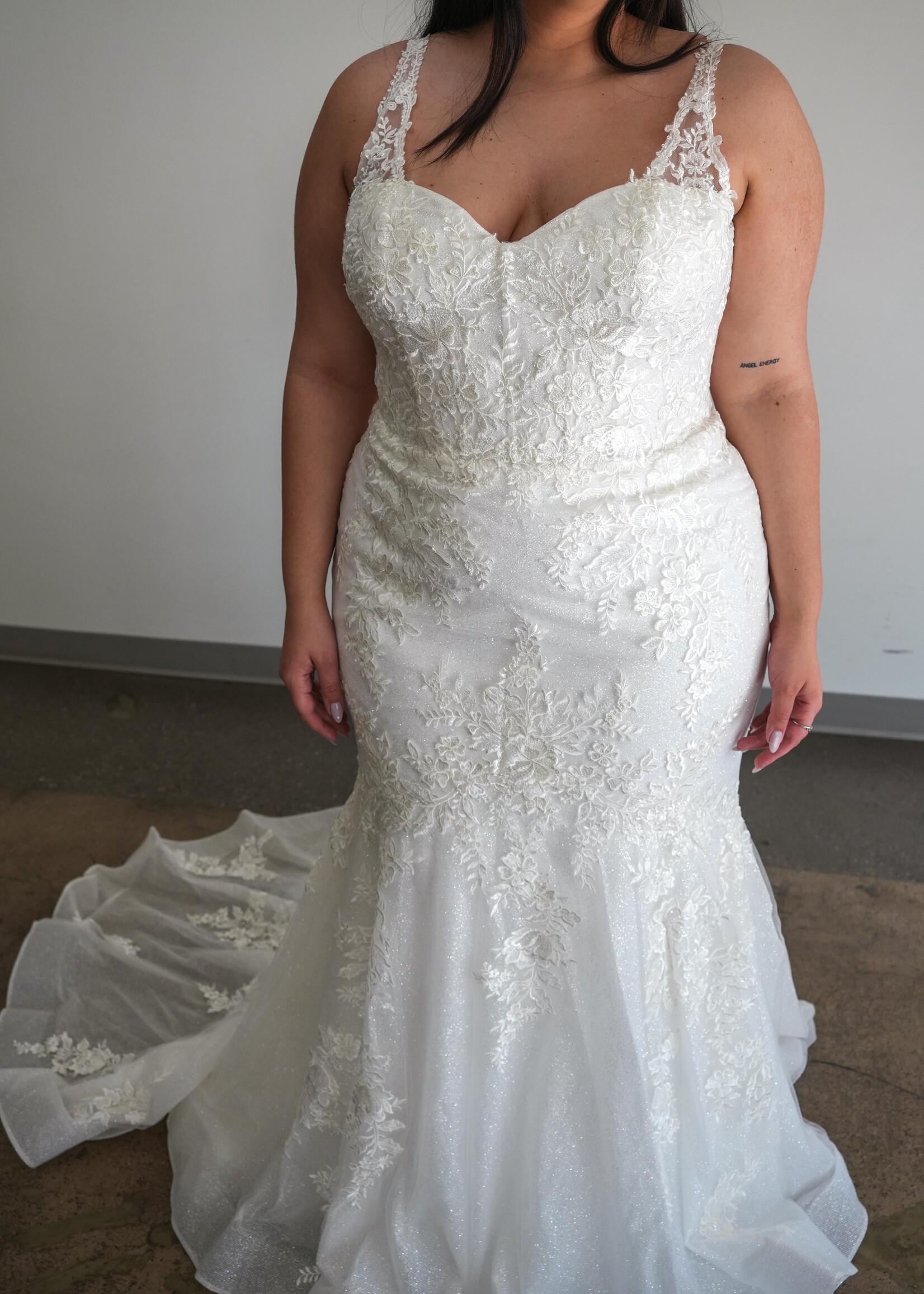 Everly Bridals Style 2324