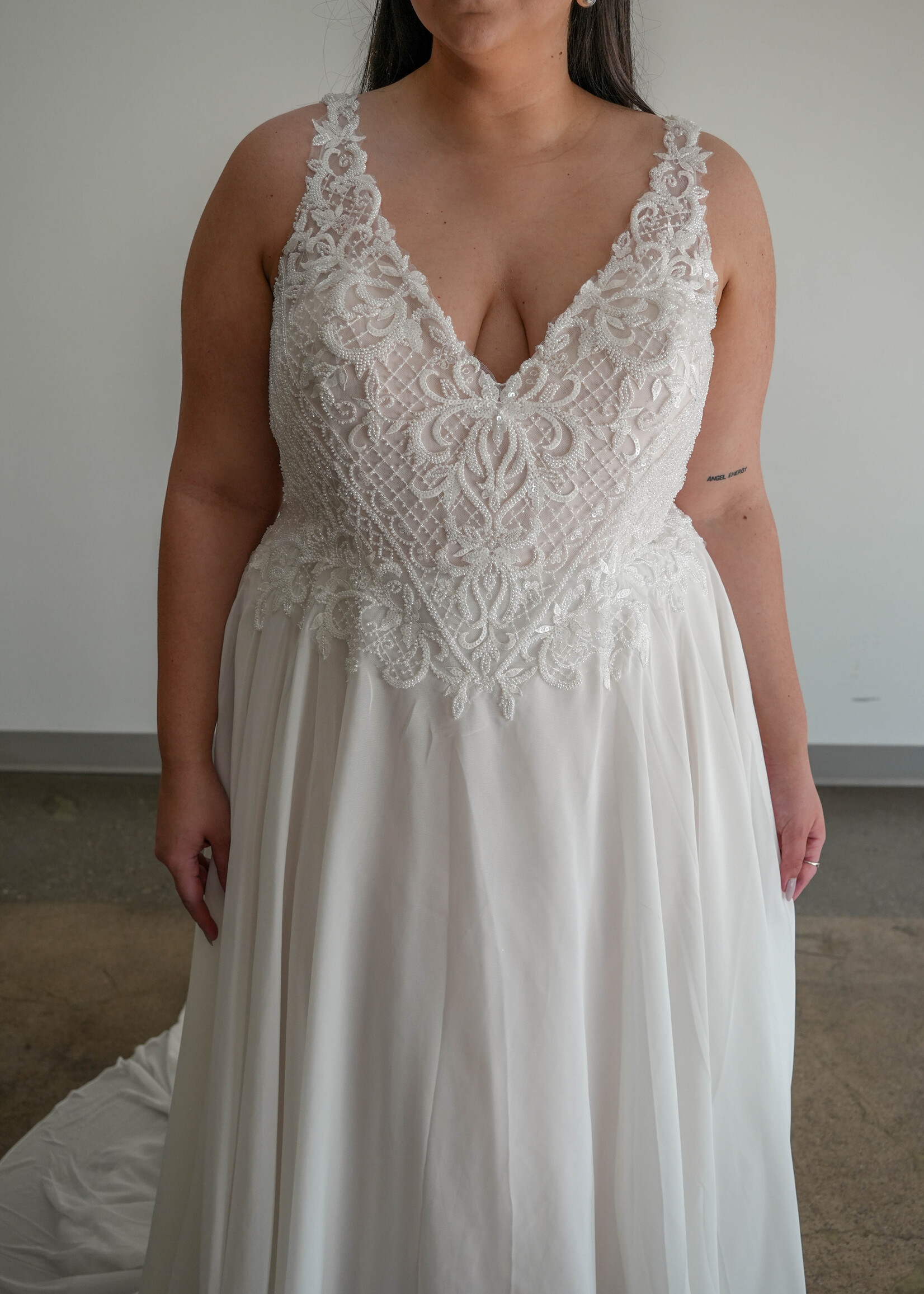 Everly Bridals Style 2109