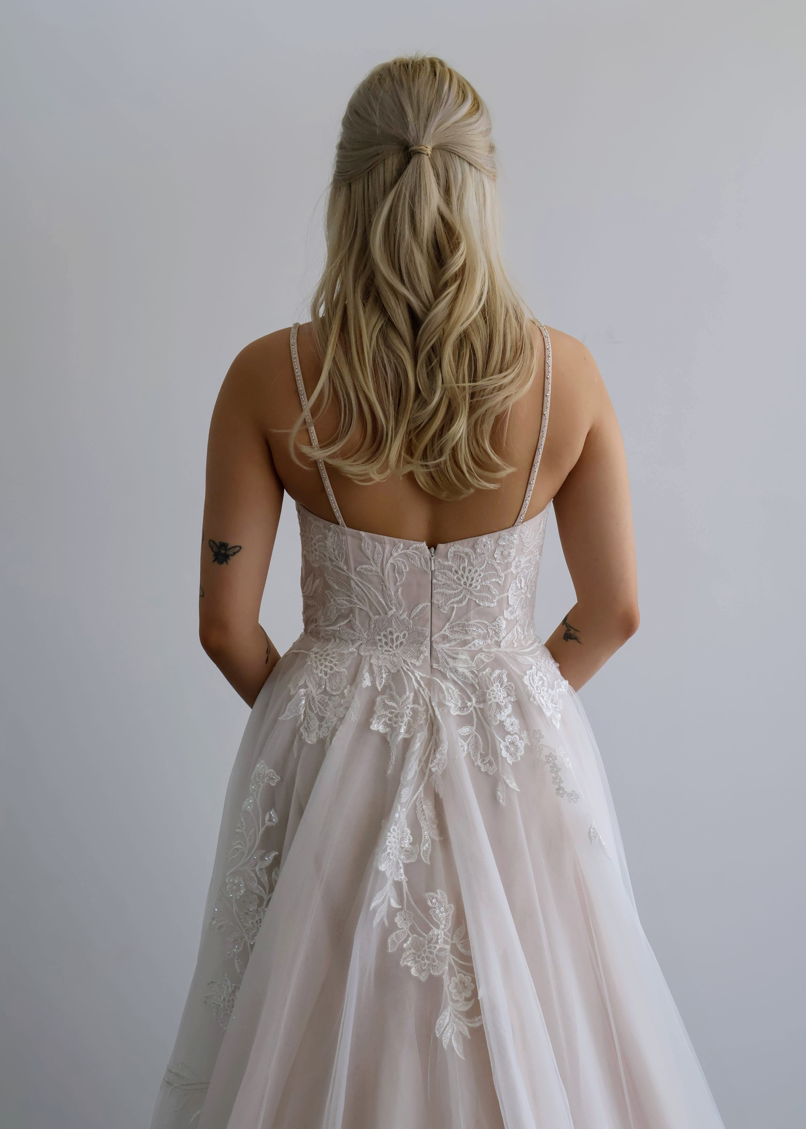 Everly Bridals Style 1901