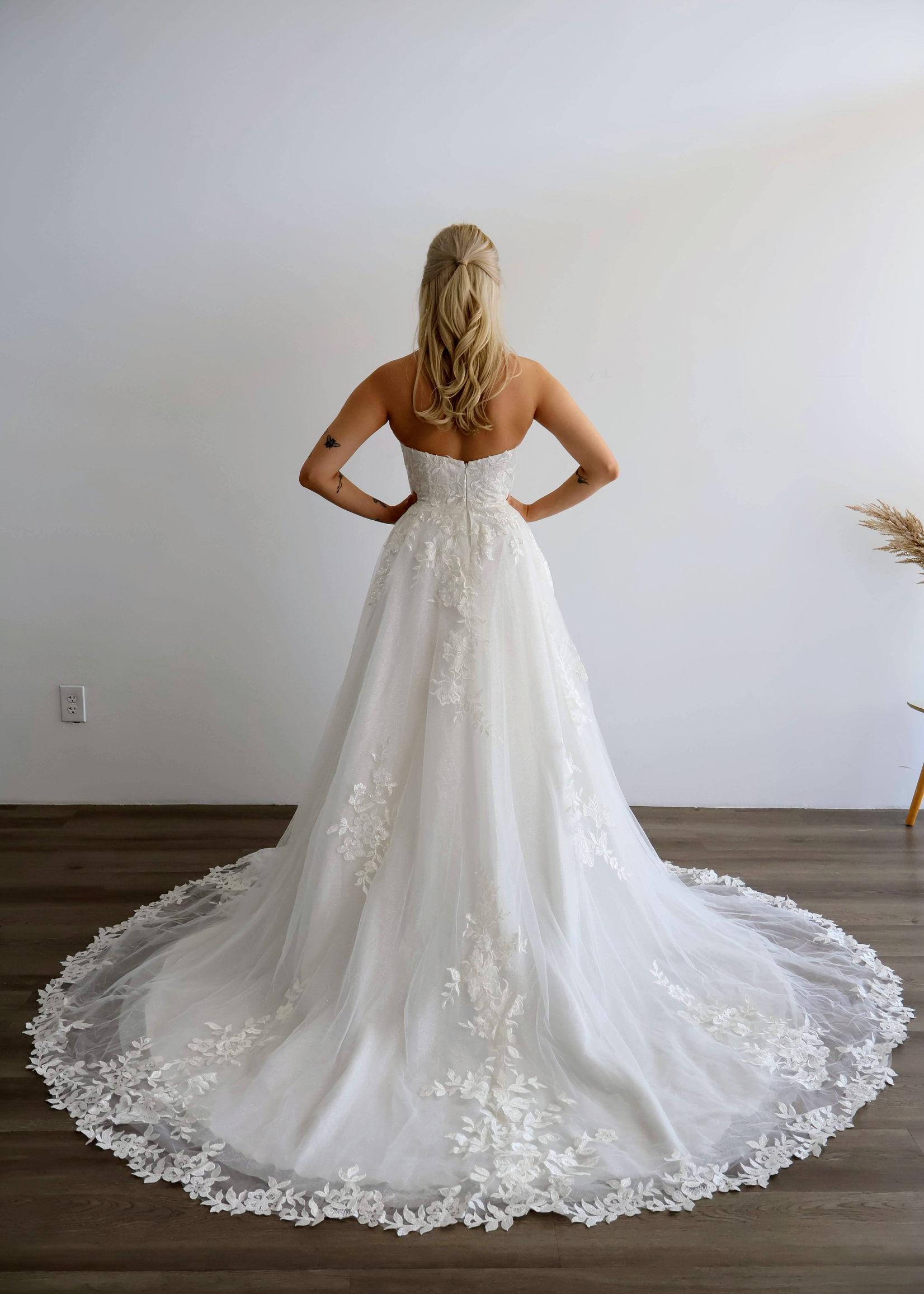 Everly Bridals Style 2111