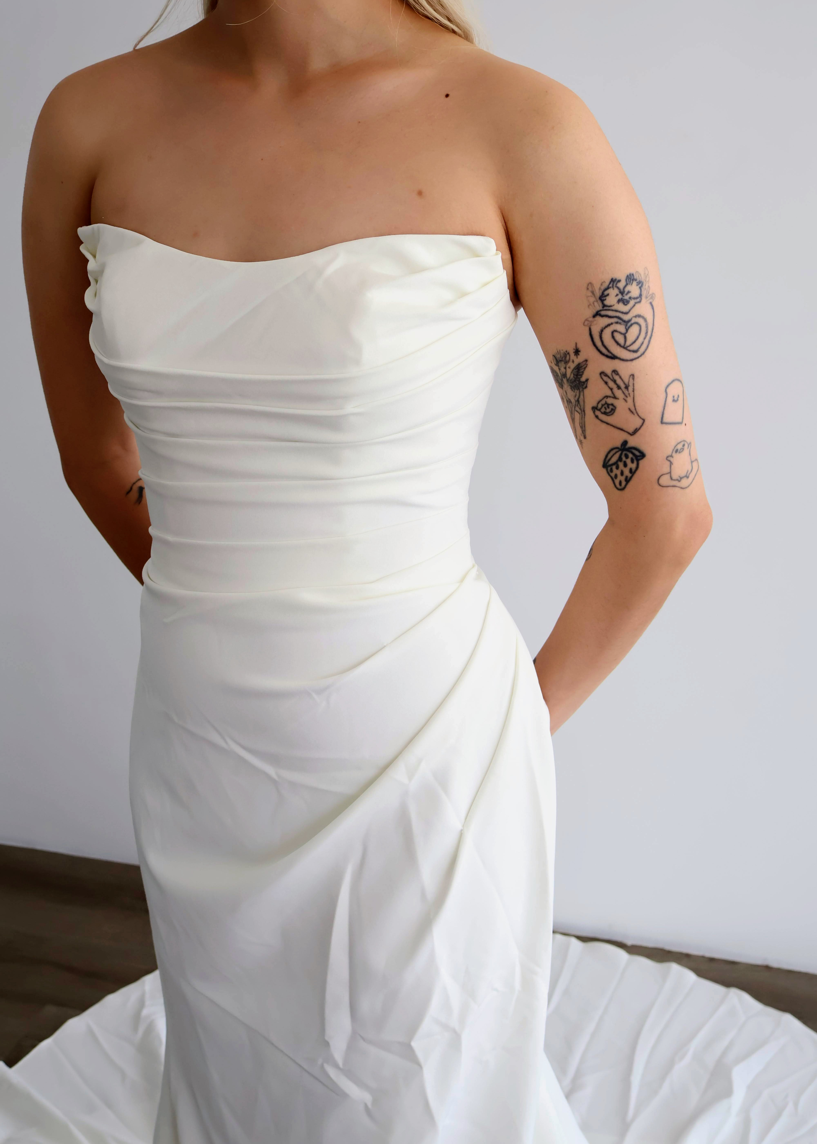 Everly Bridals Style 2548