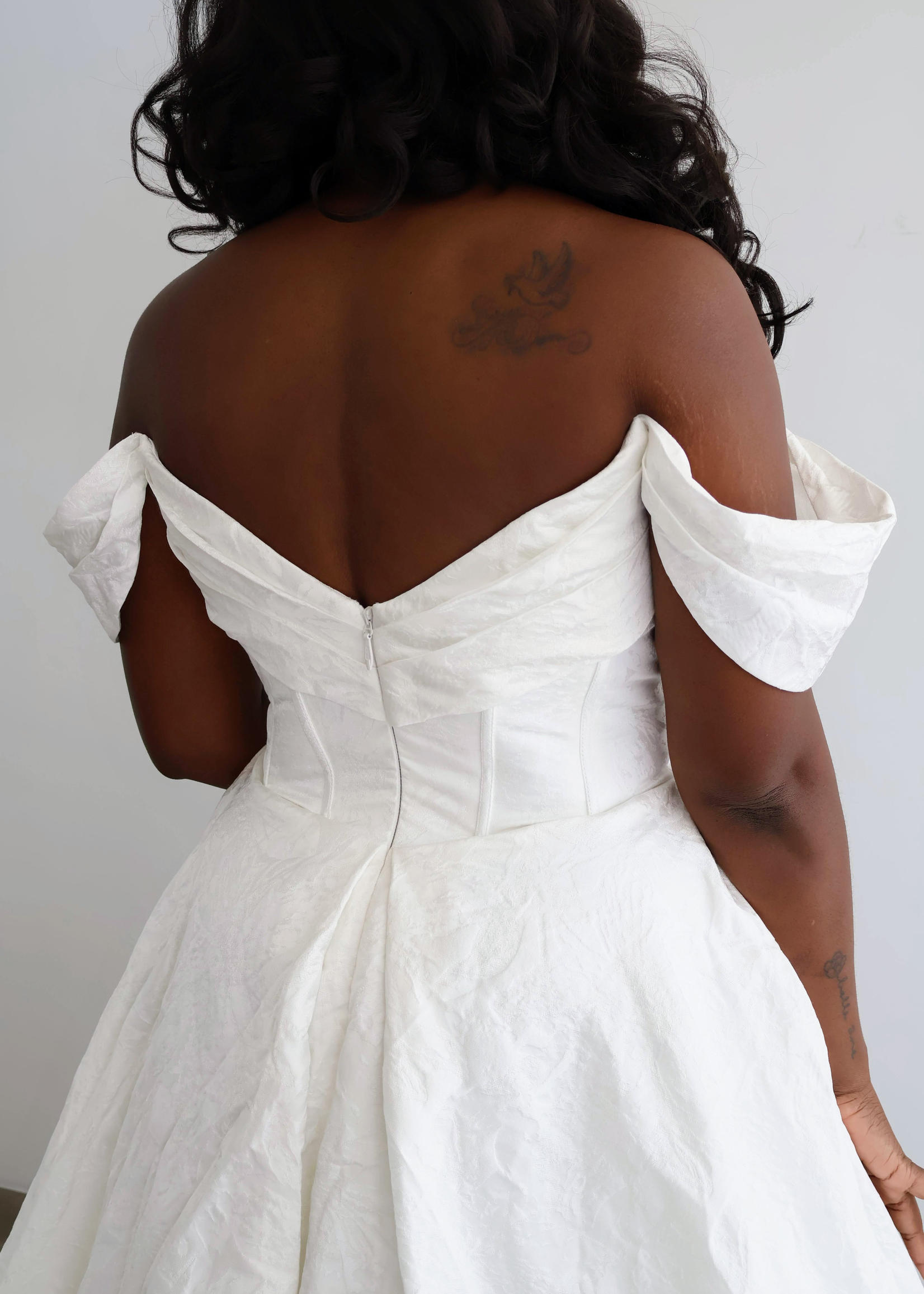 Everly Bridals Style 2550
