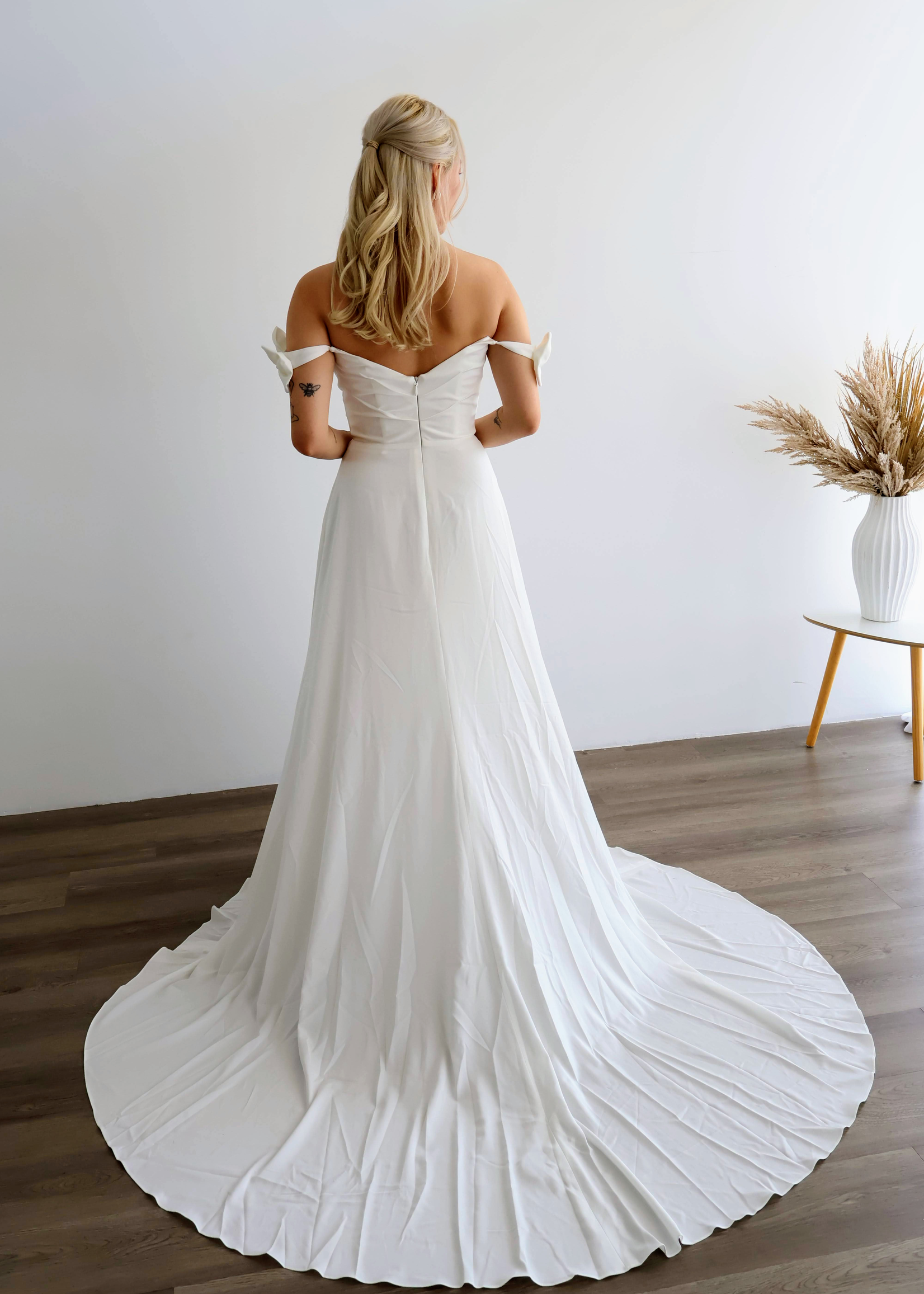 Everly Bridals Style 2552