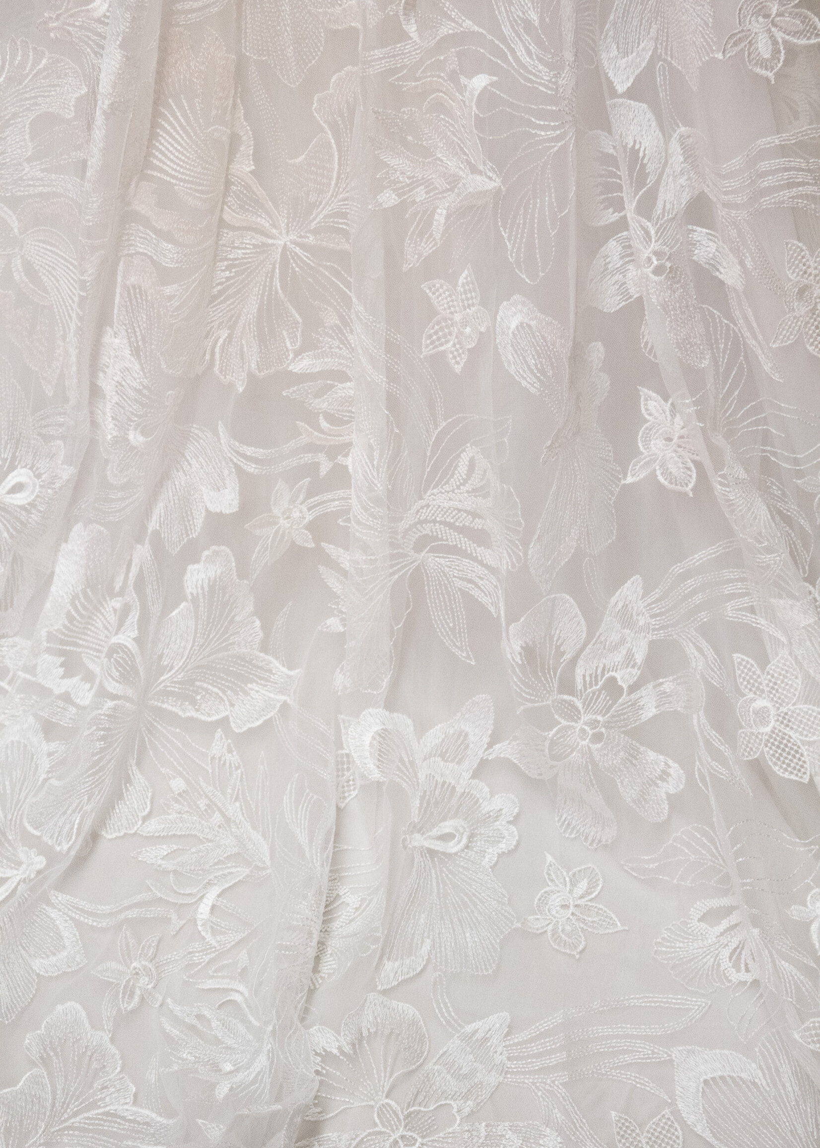 Everly Bridals Style 2554