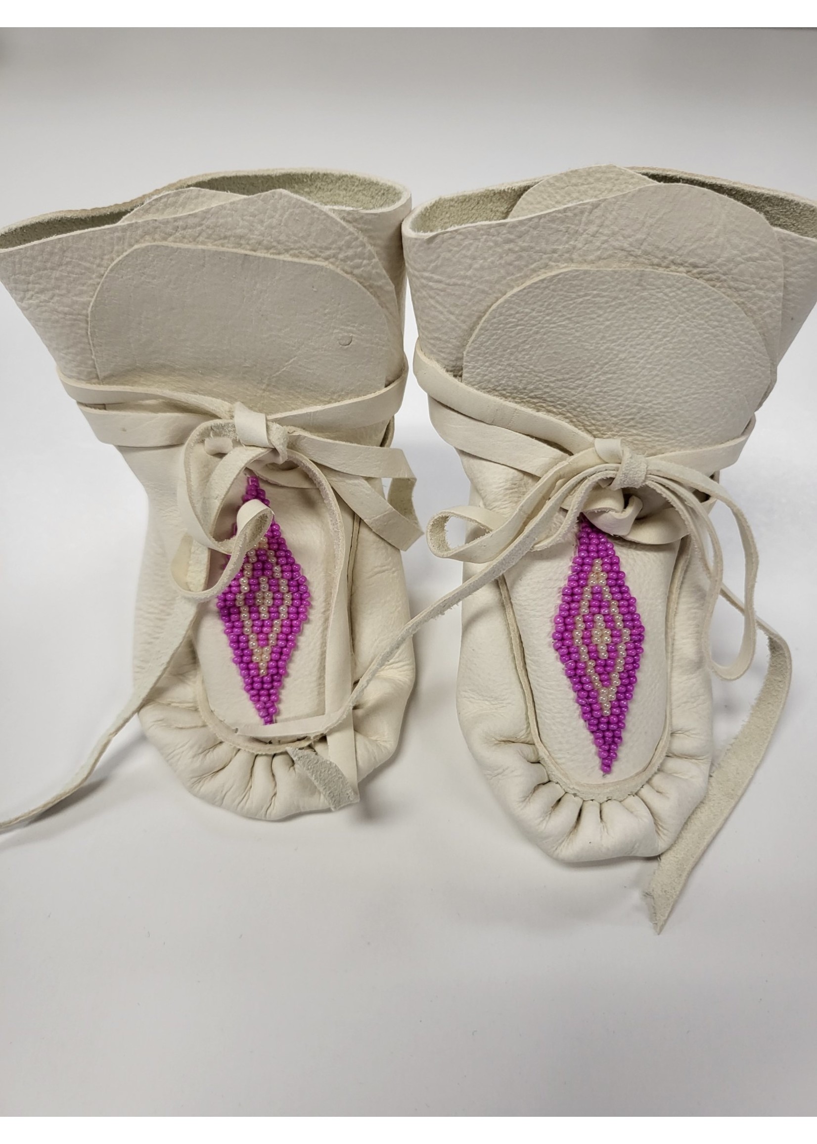 Baby Moccasin with Pink Beaded Diamond (SOLD)