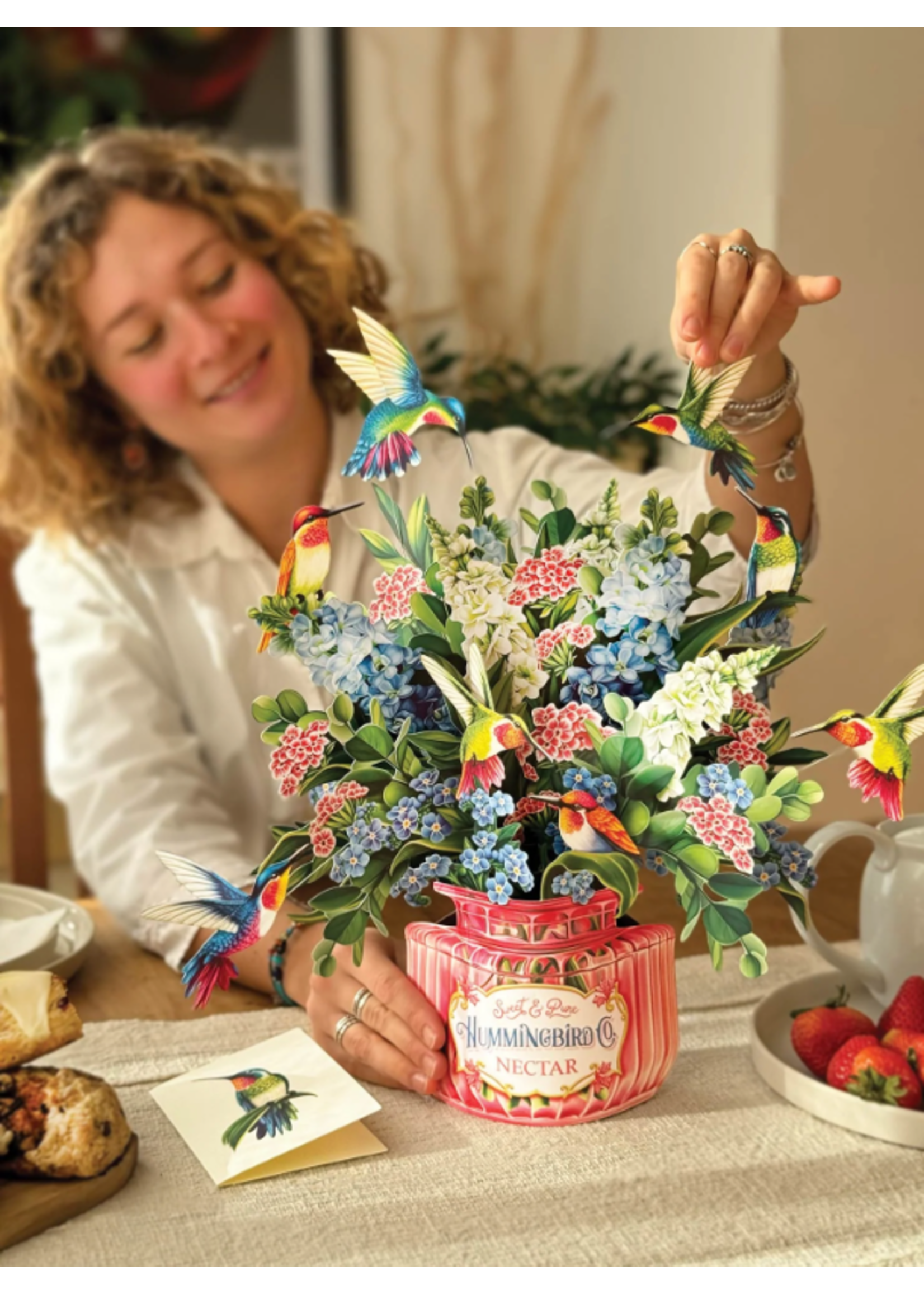Fresh Cut Paper Hummingbird Oasis Pop Up Flower Bouquet