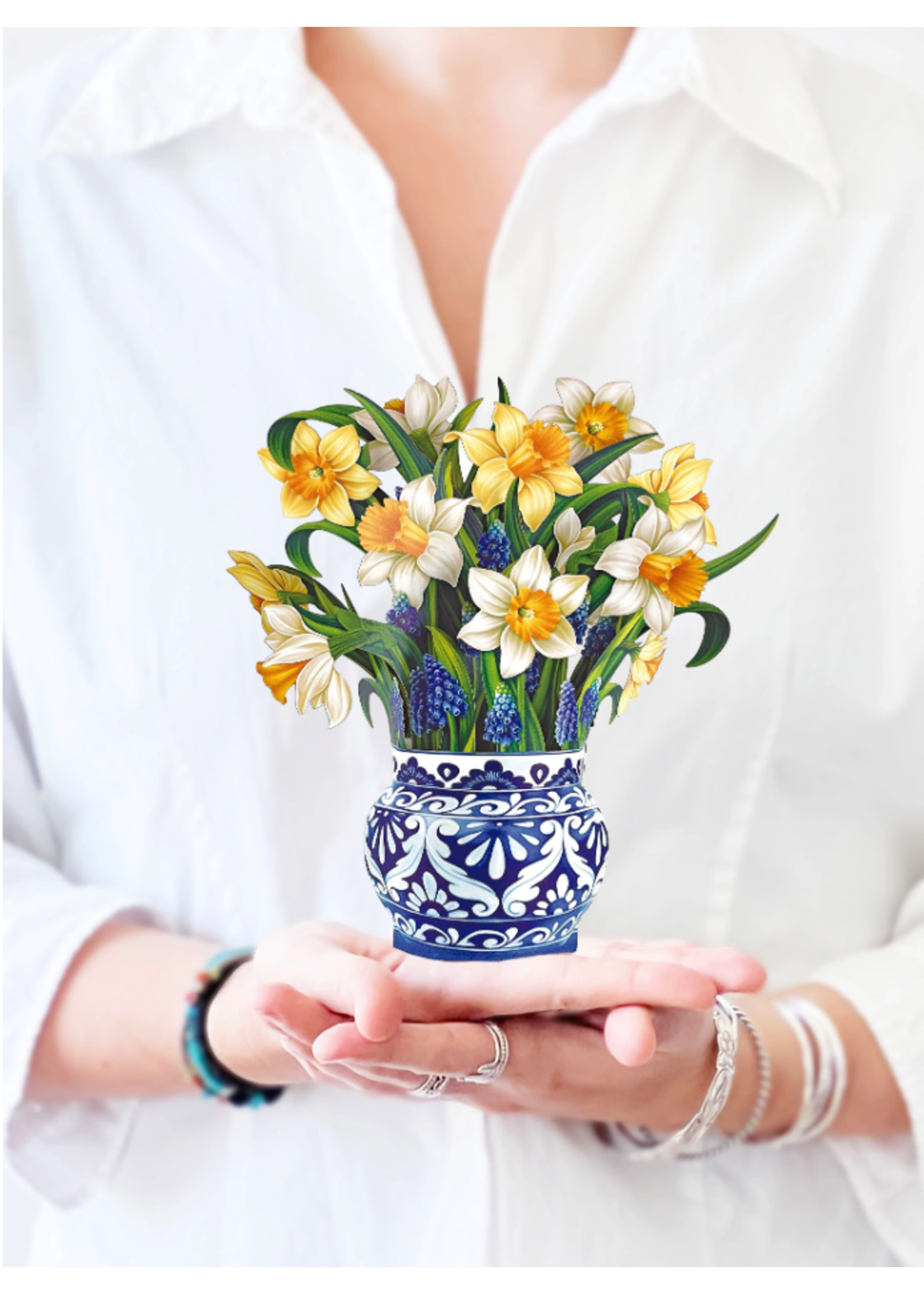 Fresh Cut Paper English Daffodils Mini Pop Up Flower Bouquet