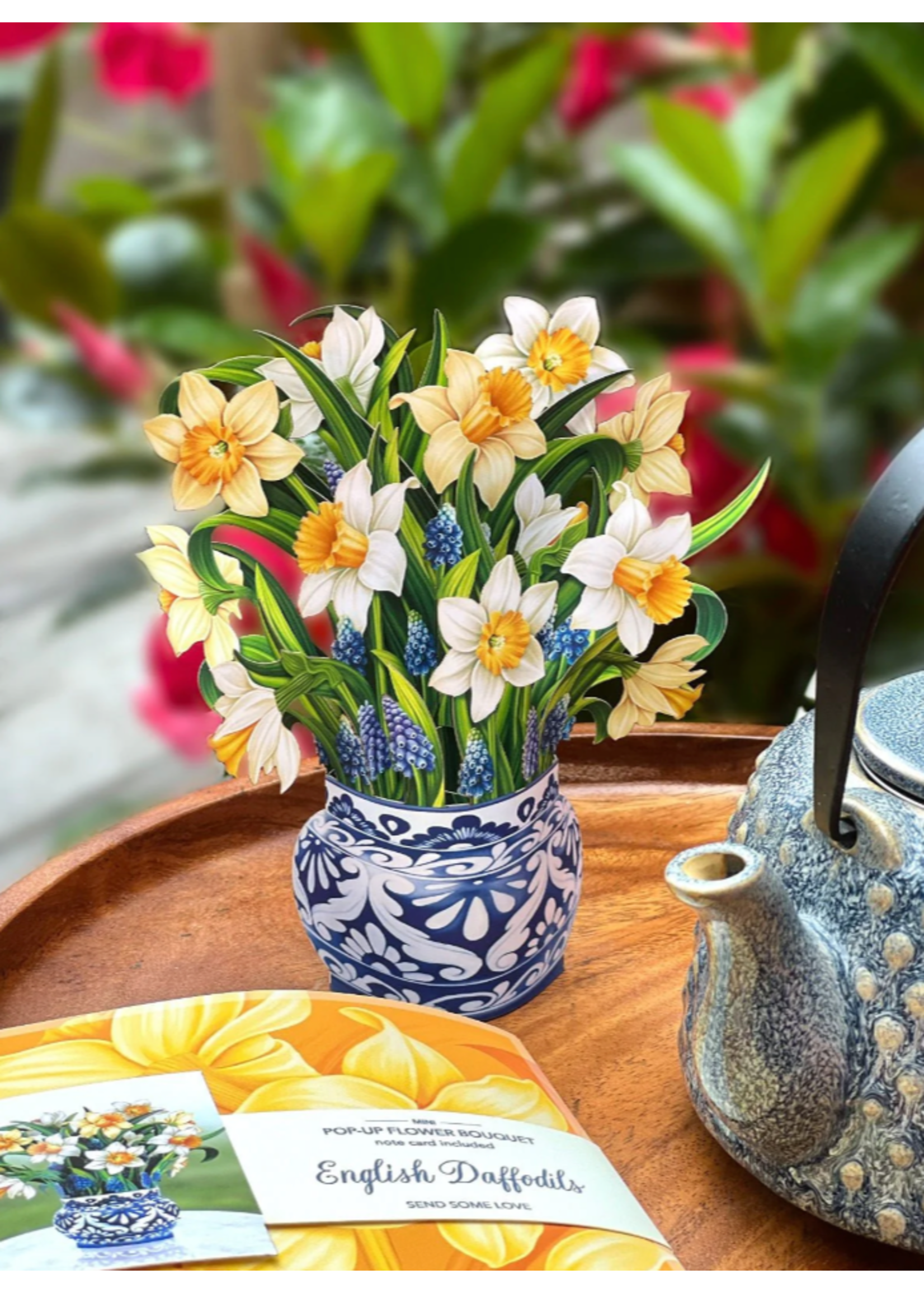 Fresh Cut Paper English Daffodils Mini Pop Up Flower Bouquet