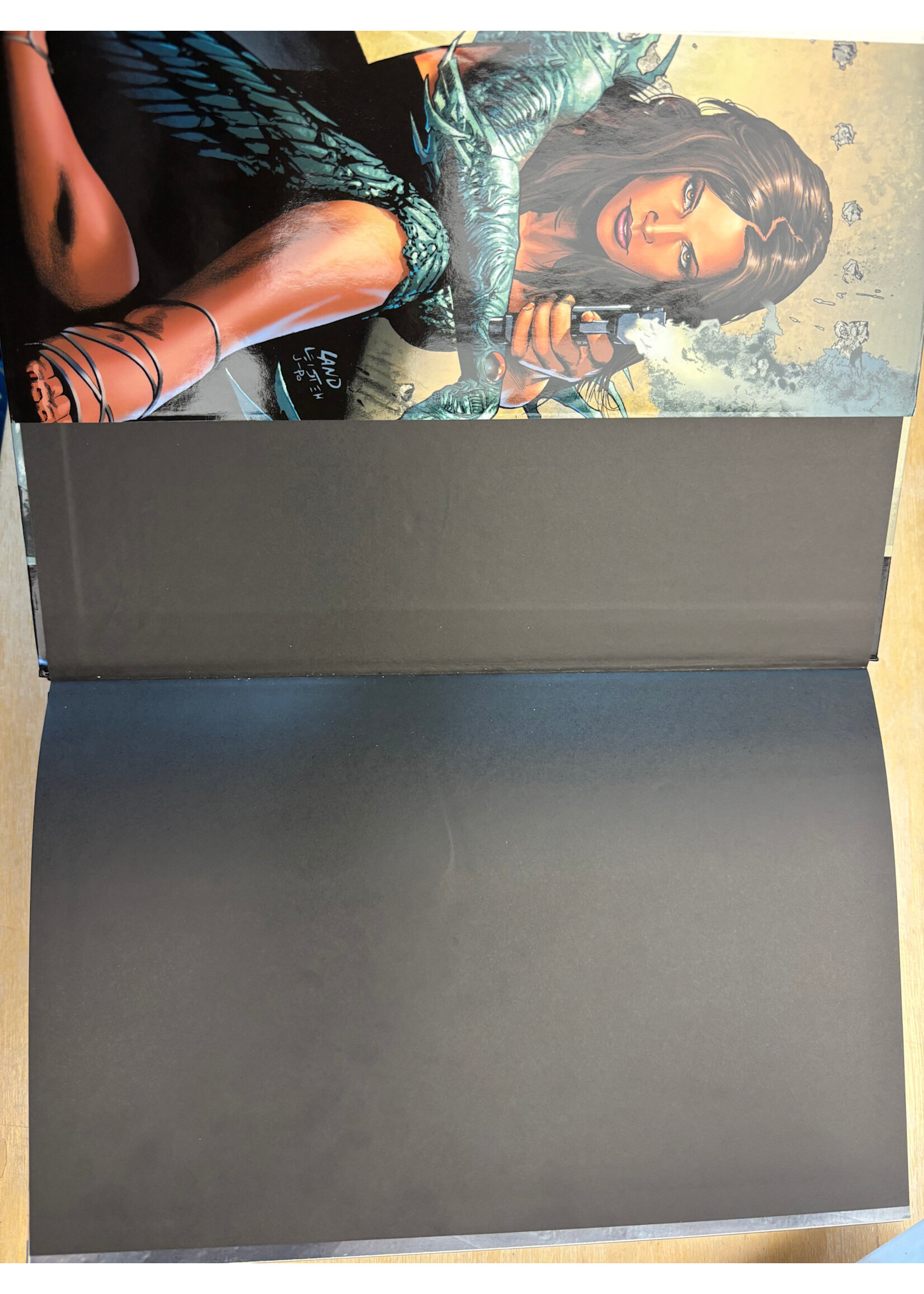 Witchblade Compendium Volume 2 (IN-STORE PICKUP ONLY)