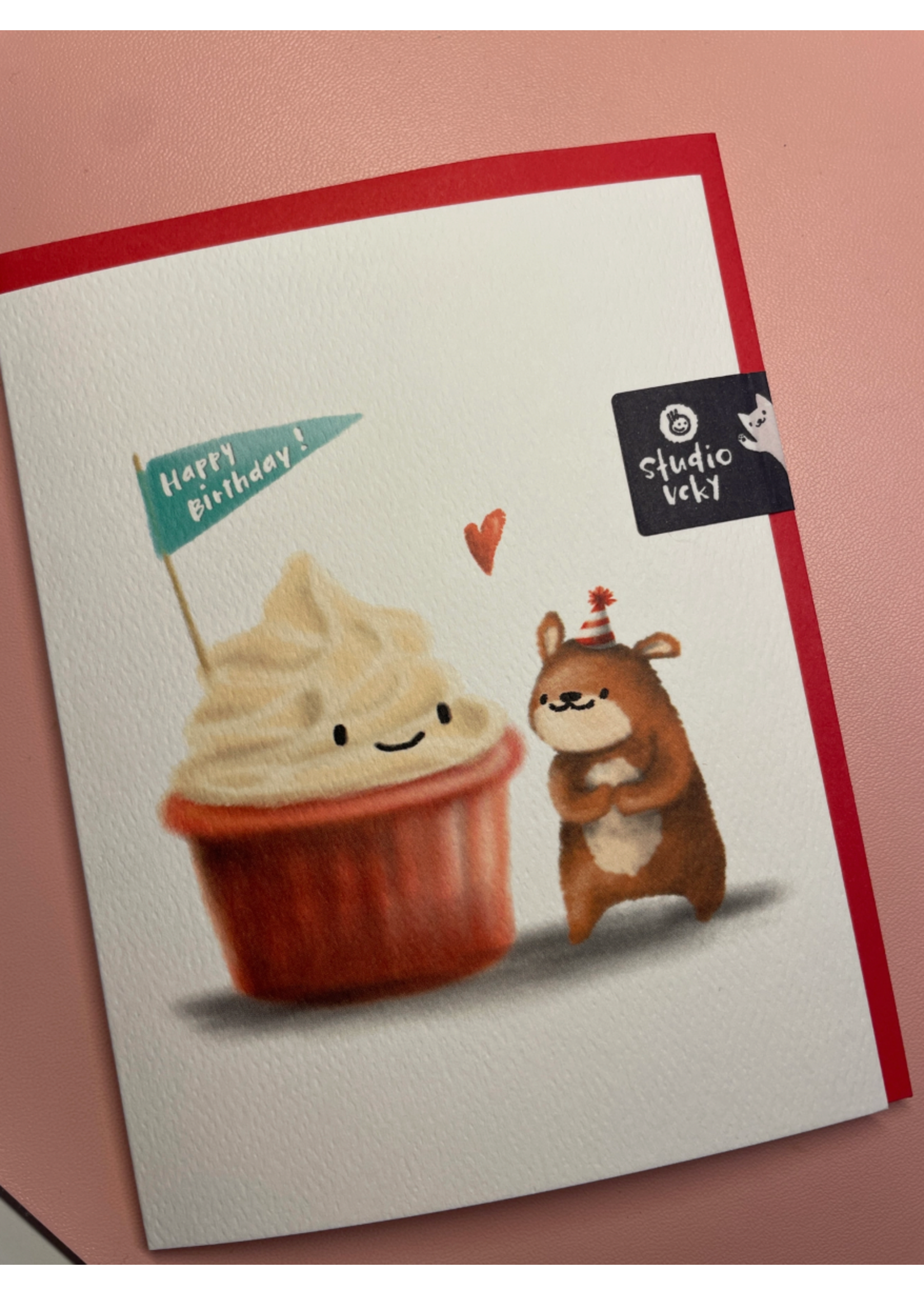 Studio Vcky Giant Cupcake Bear Happy Birthday