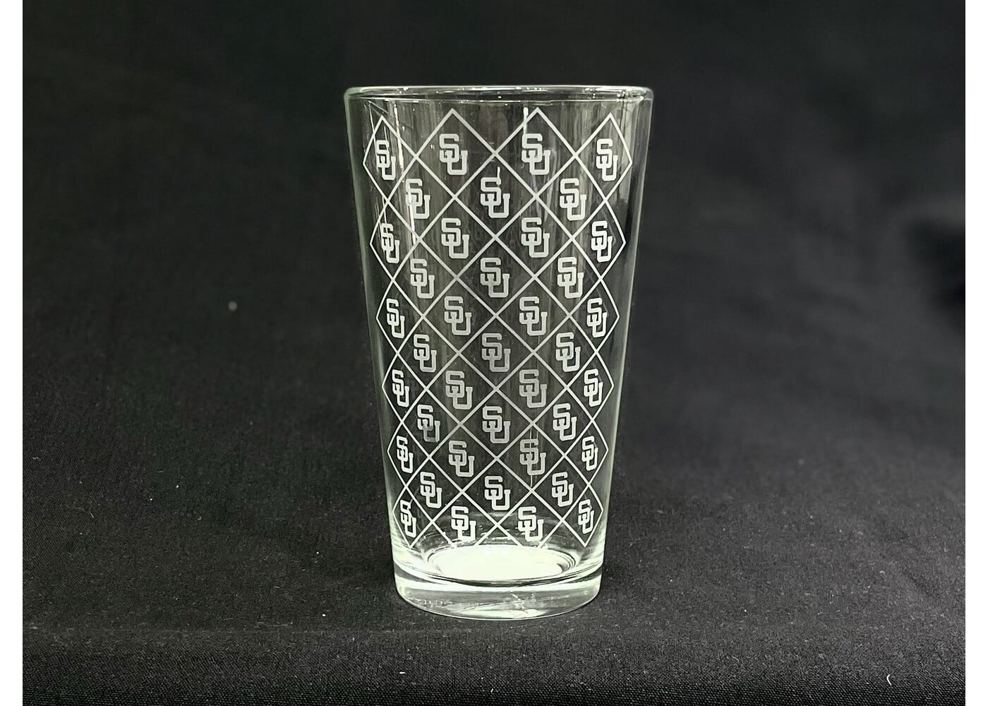 Glass Crystal Mixing 16 oz. SU Etching