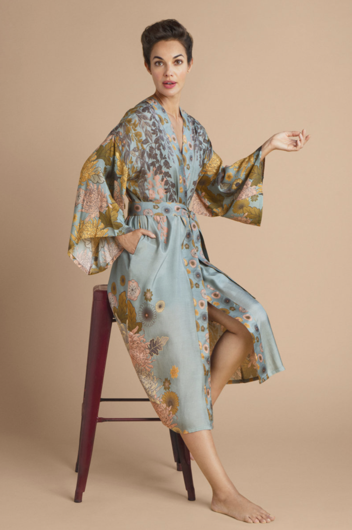 Powder Trailing Wisteria Kimono Gown