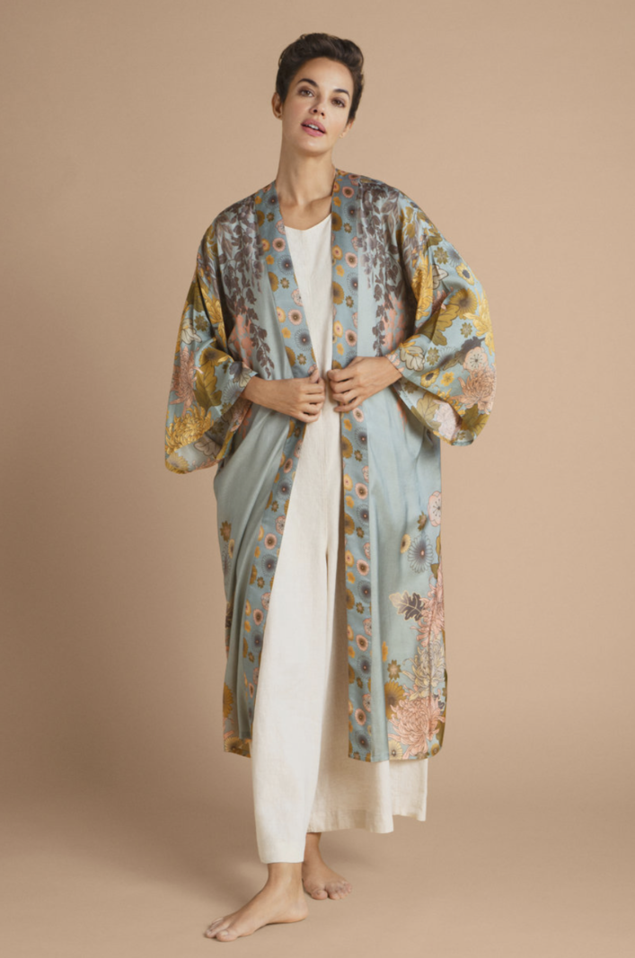 Powder Trailing Wisteria Kimono Gown