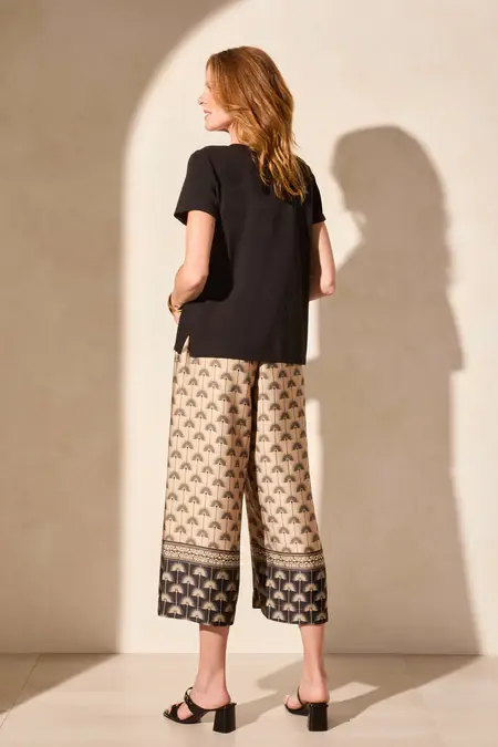 Tribal Mixed Media S/S V- Neck Top    5526O -ss25-