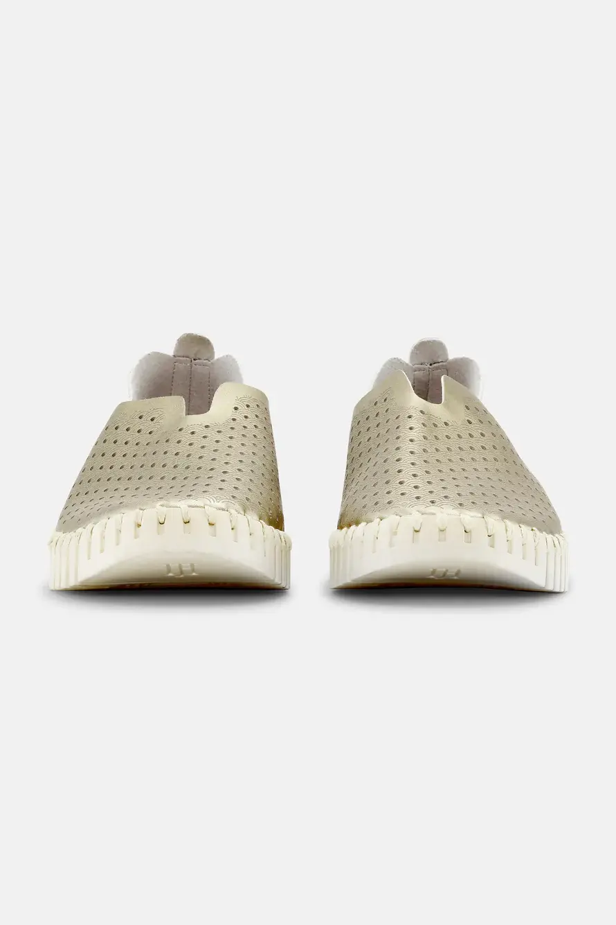 Ilse Jacobsen Tulip Runner 3576