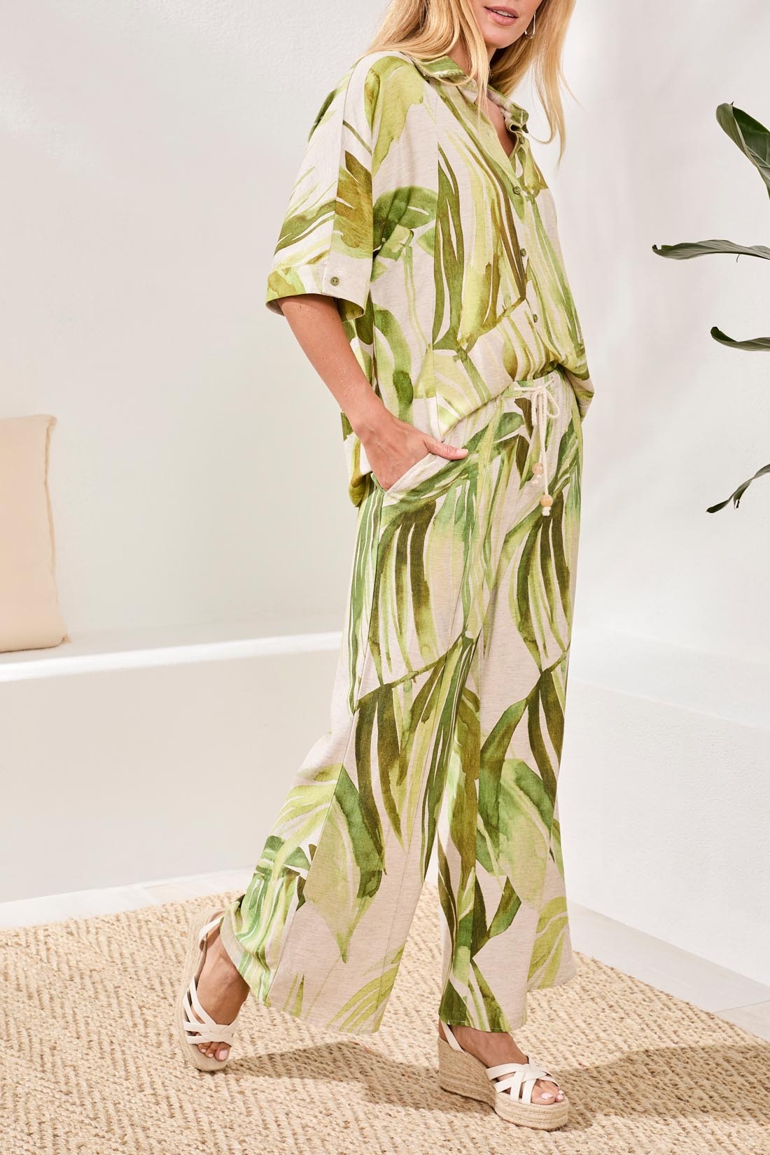 Tribal PULL ON ANKLE PANT W/ PIN TUCKS 3070O-SS26