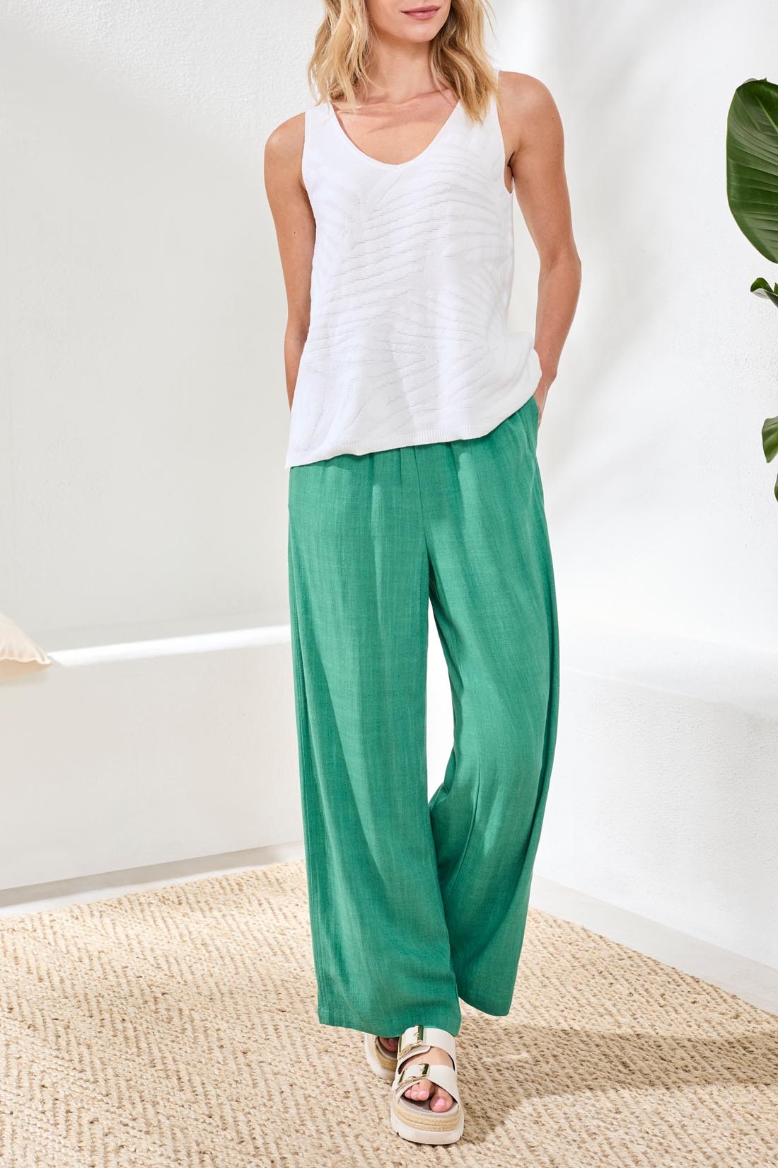 Tribal SLVLESS V NECK SWEATER 2457O-SS26