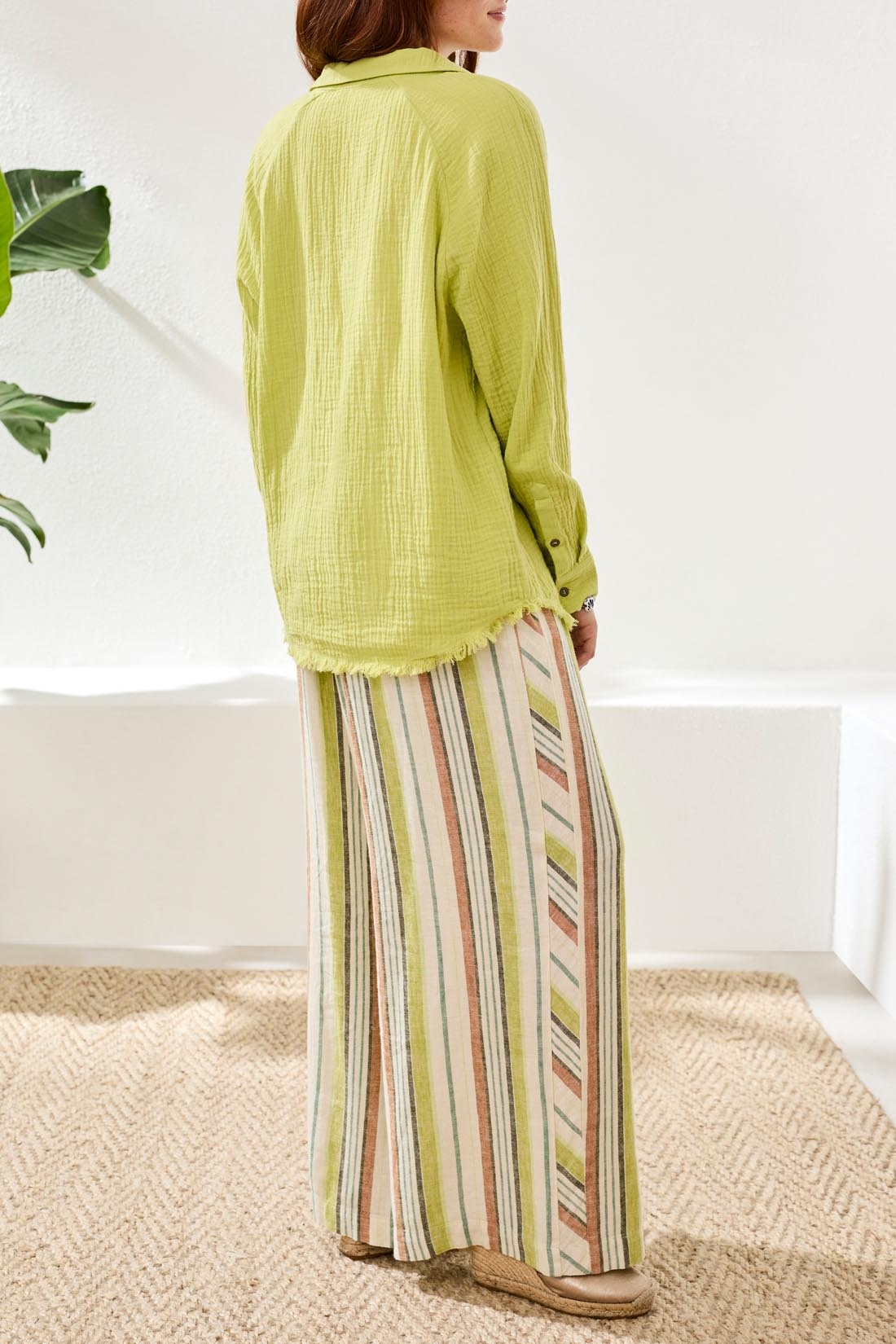 Tribal RAGLAN SLV SHIRT W/ RAW EDGE HEM 6058O-SS26