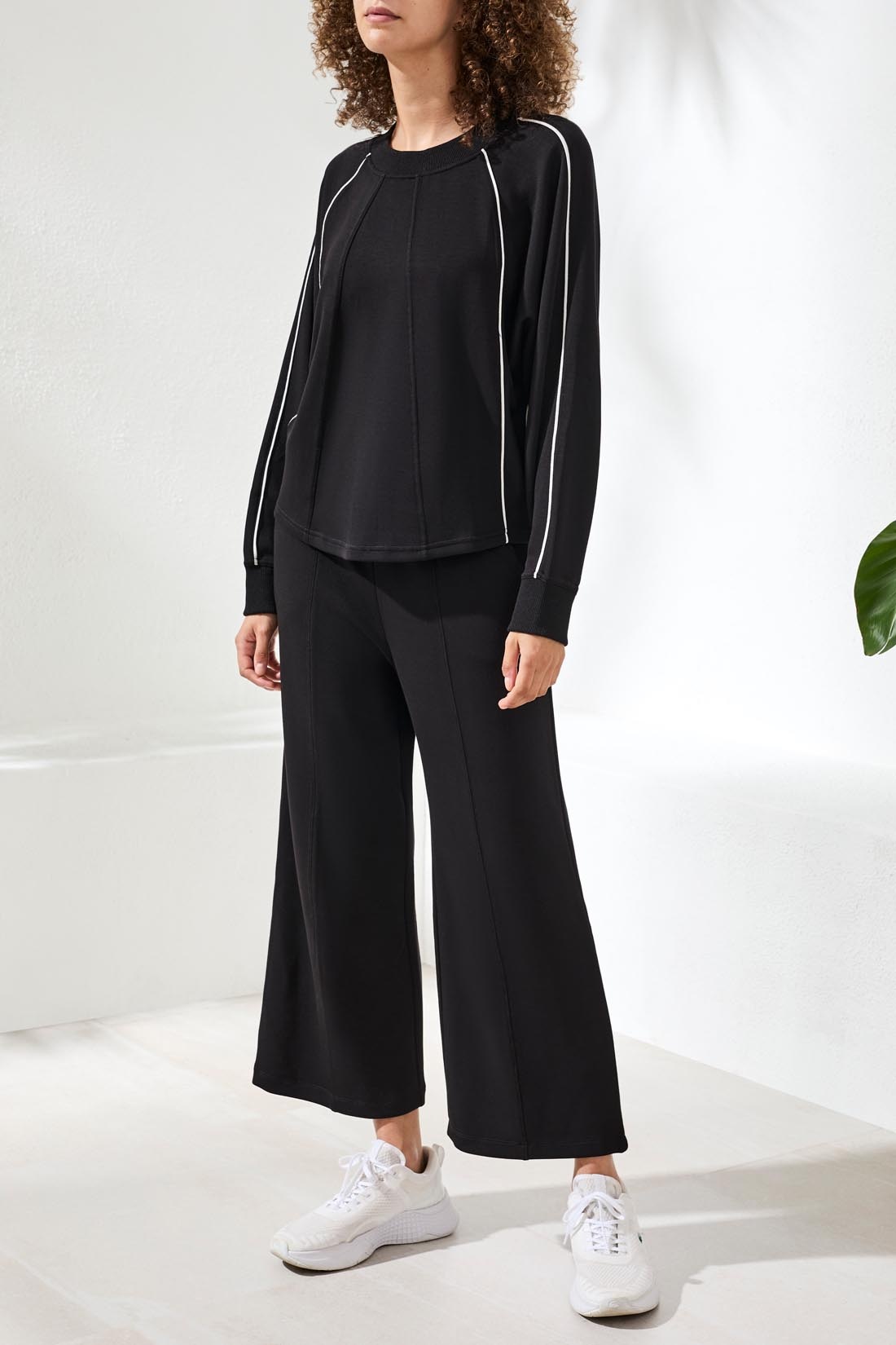 Tribal CREW NECK DOLMAN TOP W/PIPING 2452O-SS26