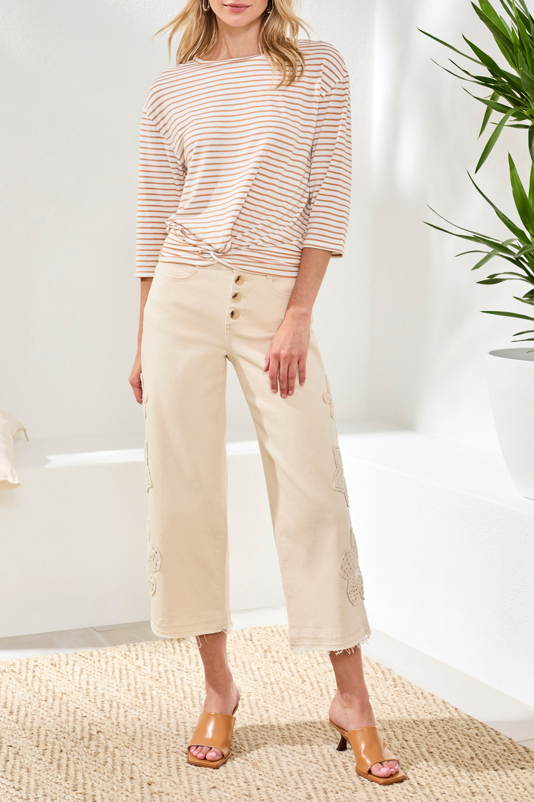 Tribal 3/4 SLV  BOAT NK TOP W/KNOT DTL 6158O-SS26