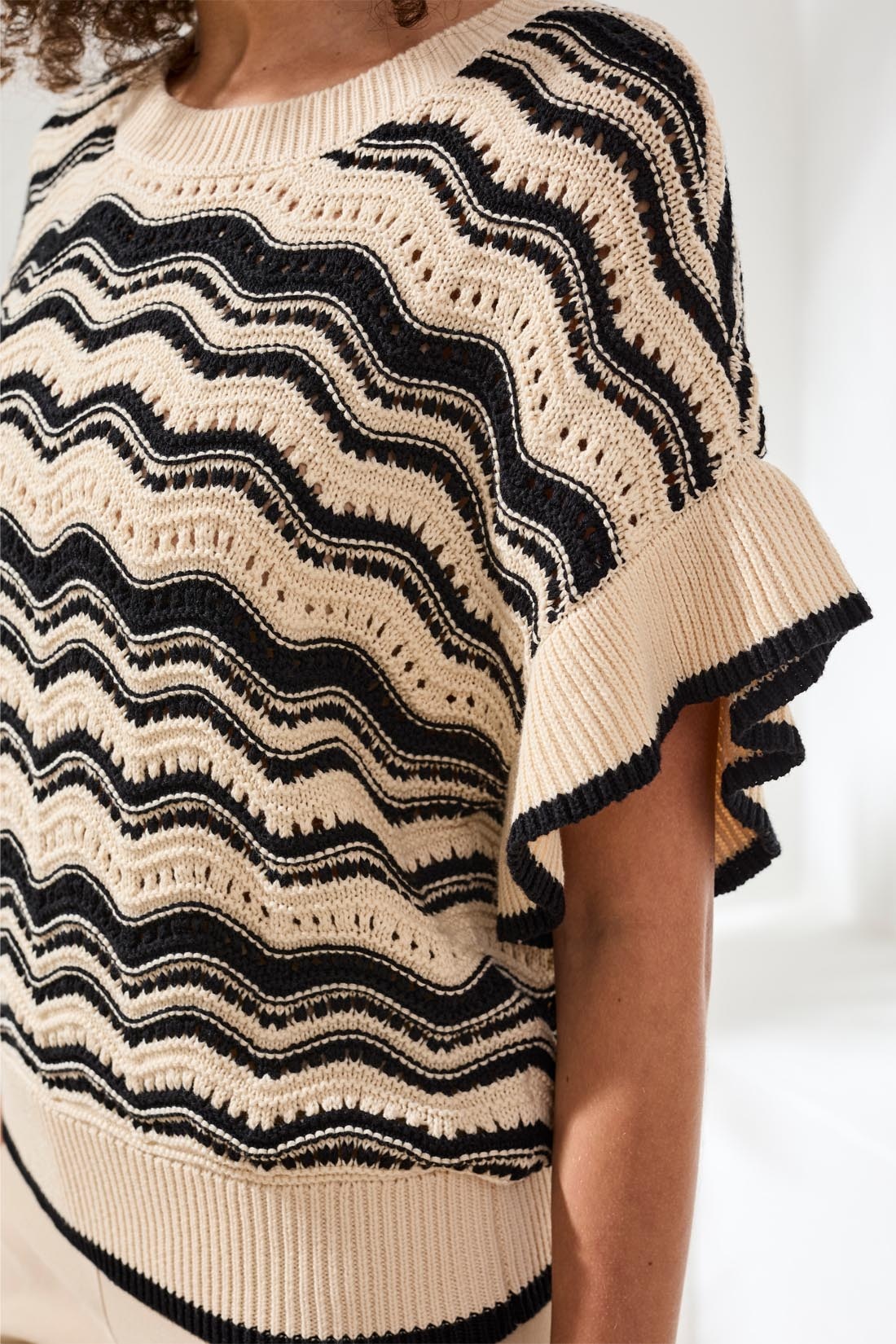 Tribal S/S SWEATER W/TIPING DTL 2496O-SS26