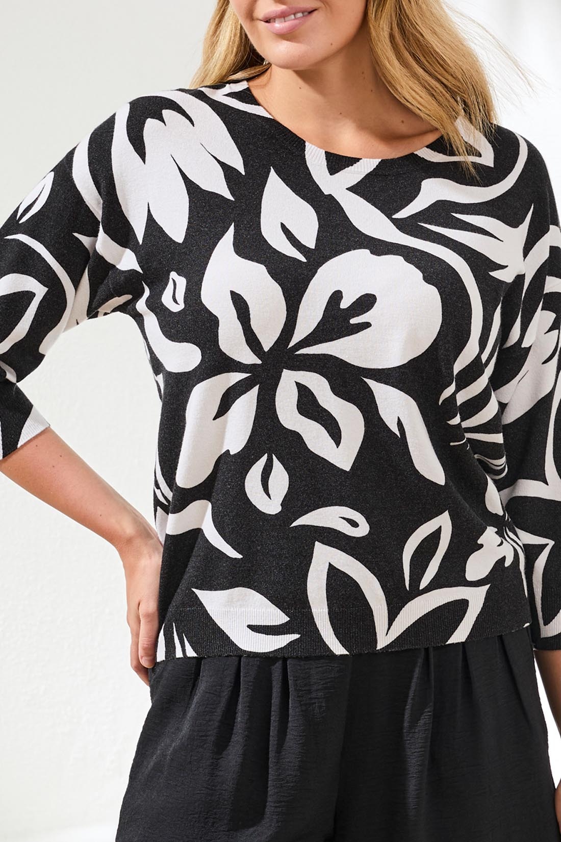 Tribal 3/4 SLV CREW NK SWEATER 2175O-SS26