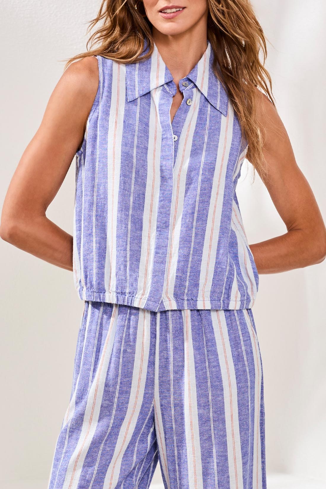 Tribal HIDDEN PLACKET SHIRT W/ ELASTIC WAIST 6091O-SS26