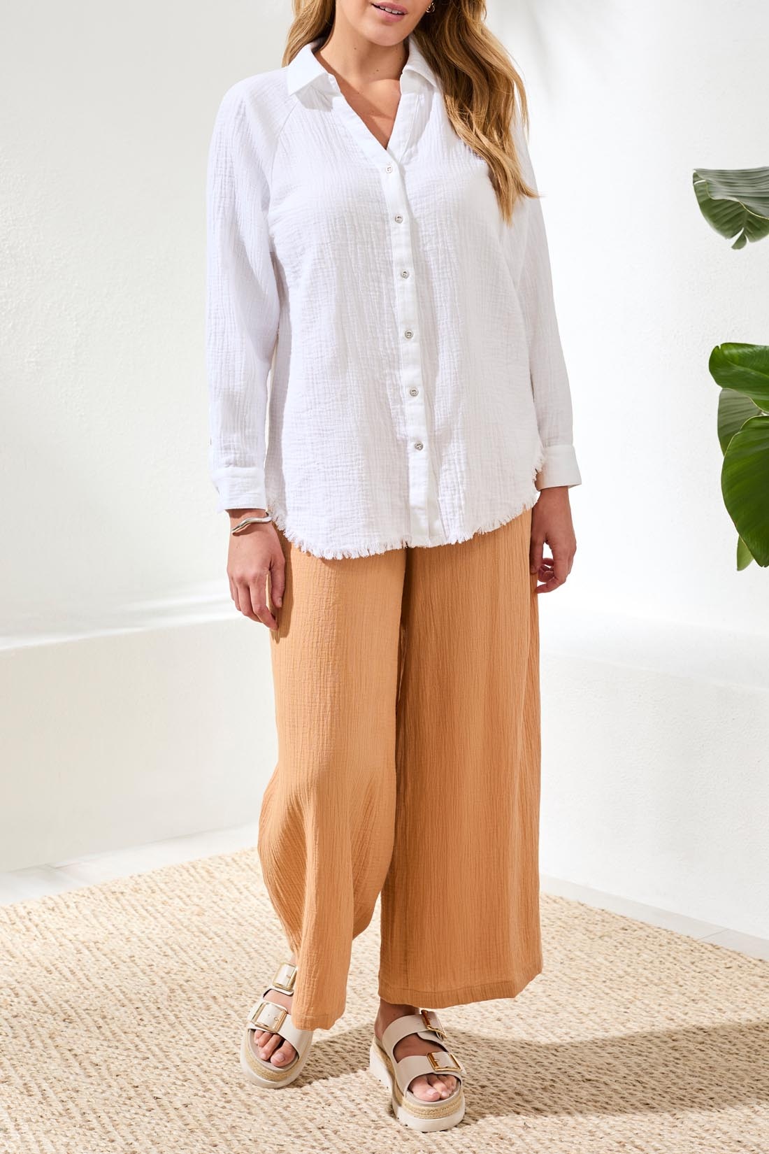 Tribal RAGLAN SLV SHIRT W/ RAW EDGE HEM 6058O-SS26