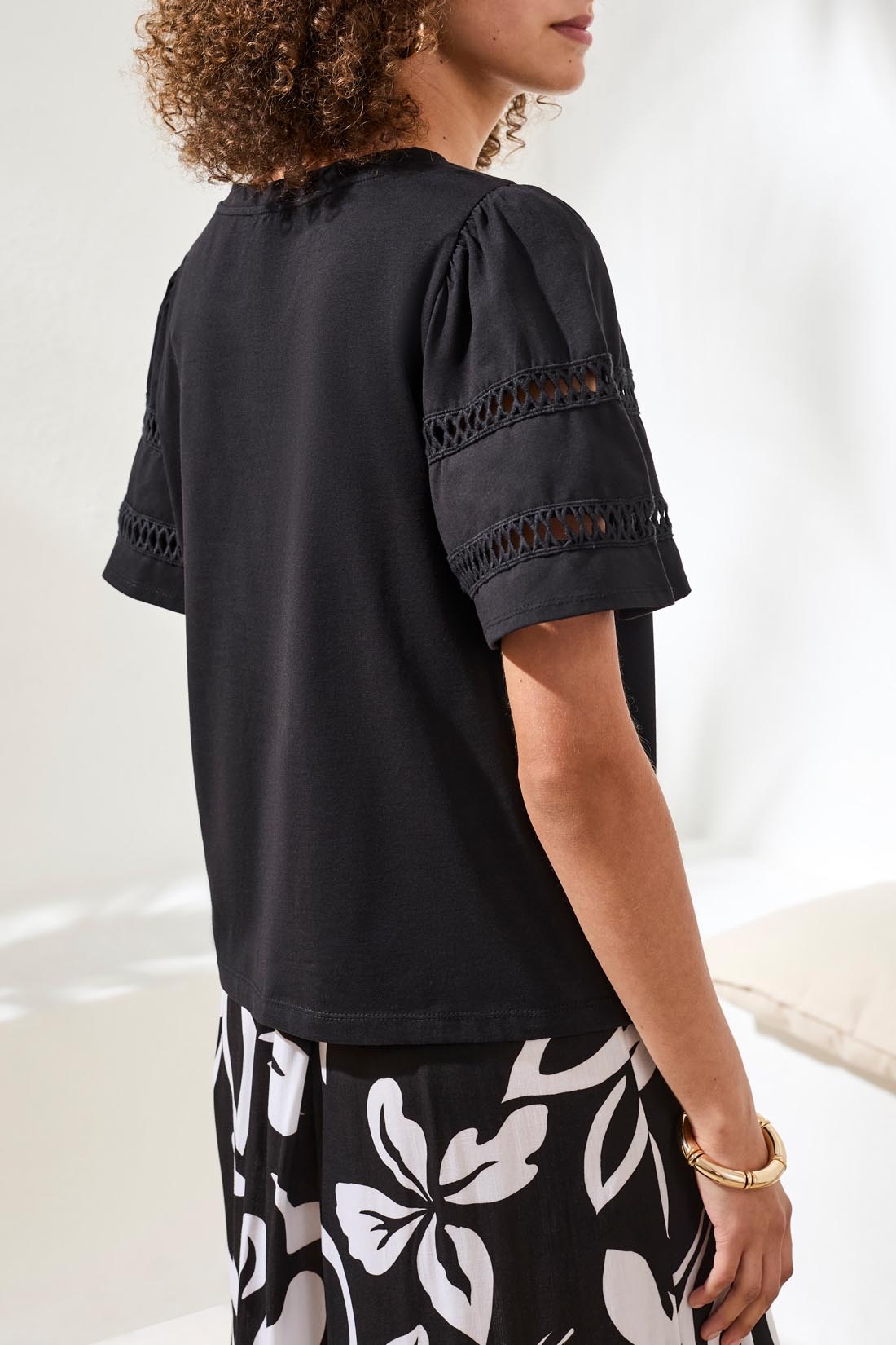 Tribal FLUTTER SLEEVE TOP 2484O-SS26