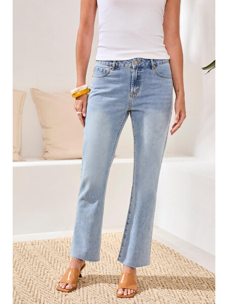 Tribal SOPHIA CURVY STRAIGHT 90'S DENIM 6070O-SS26